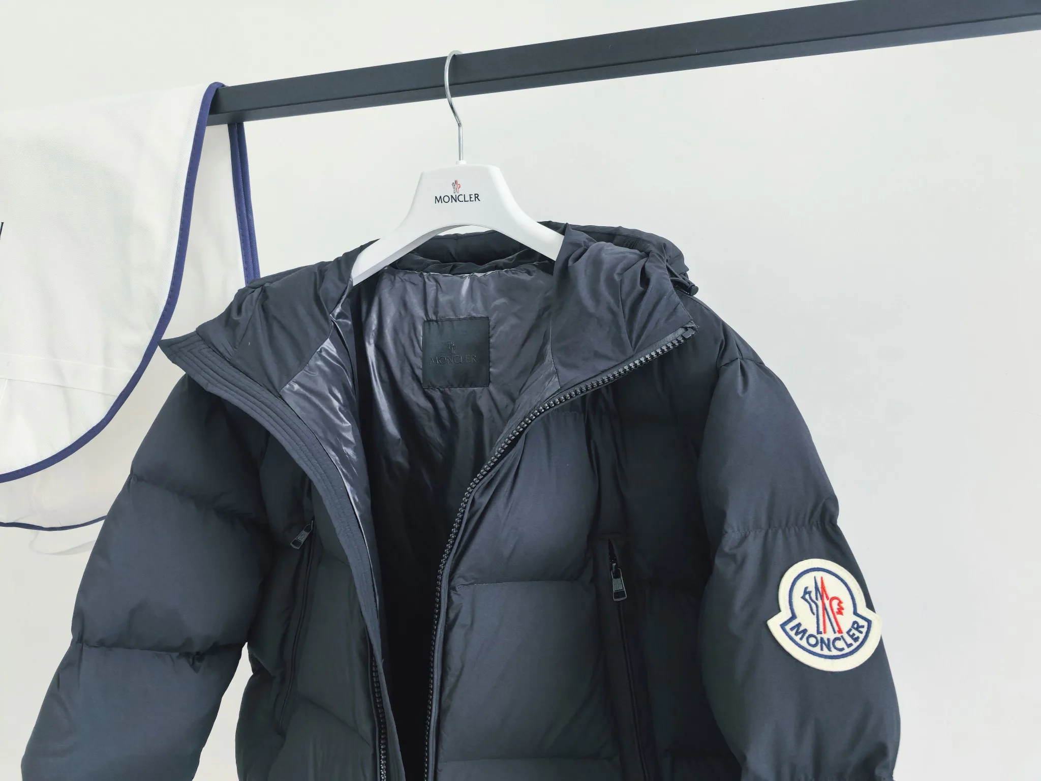 Куртки И Пуховики Женские Moncler 18761136
