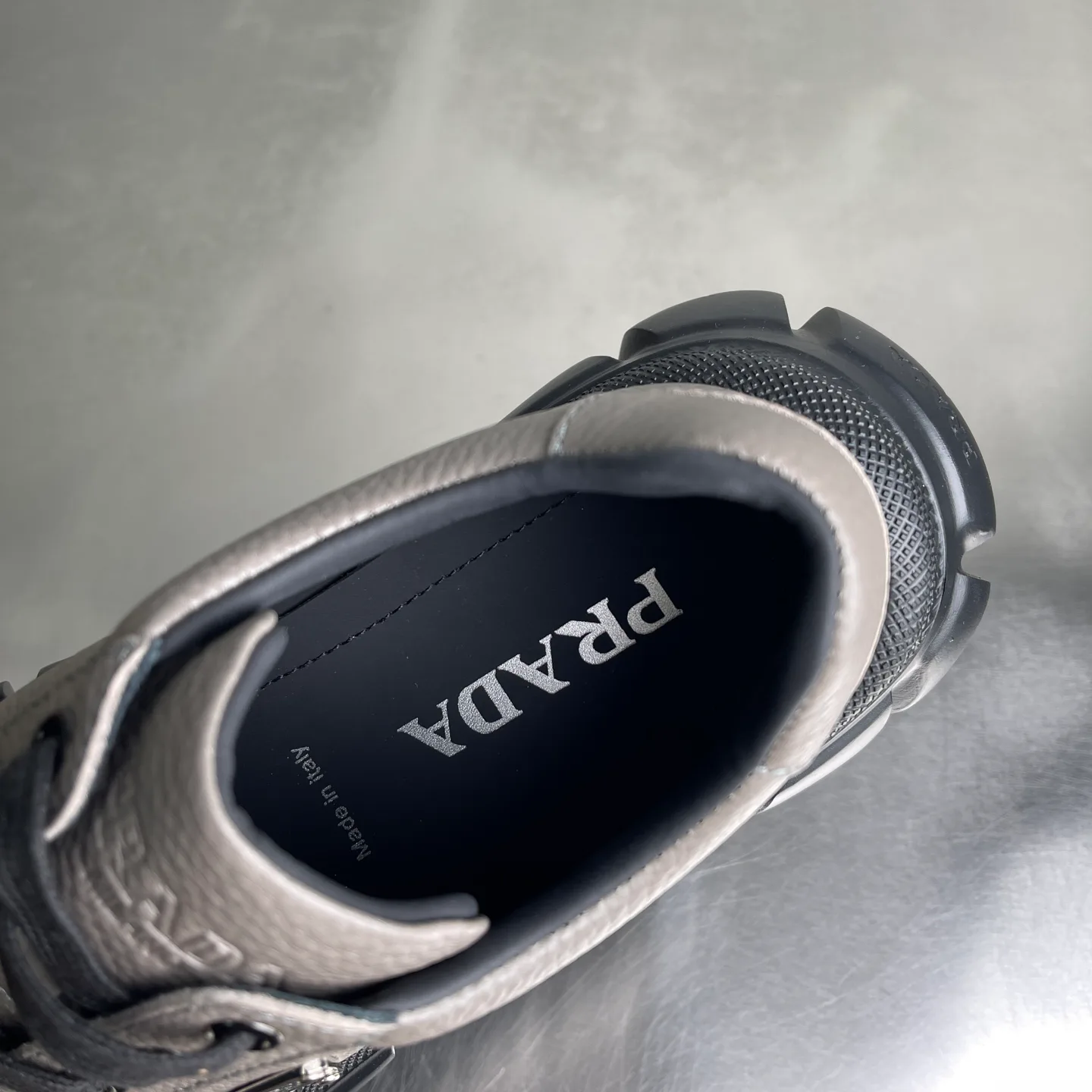 Кроссовки Мужские Prada 5058293