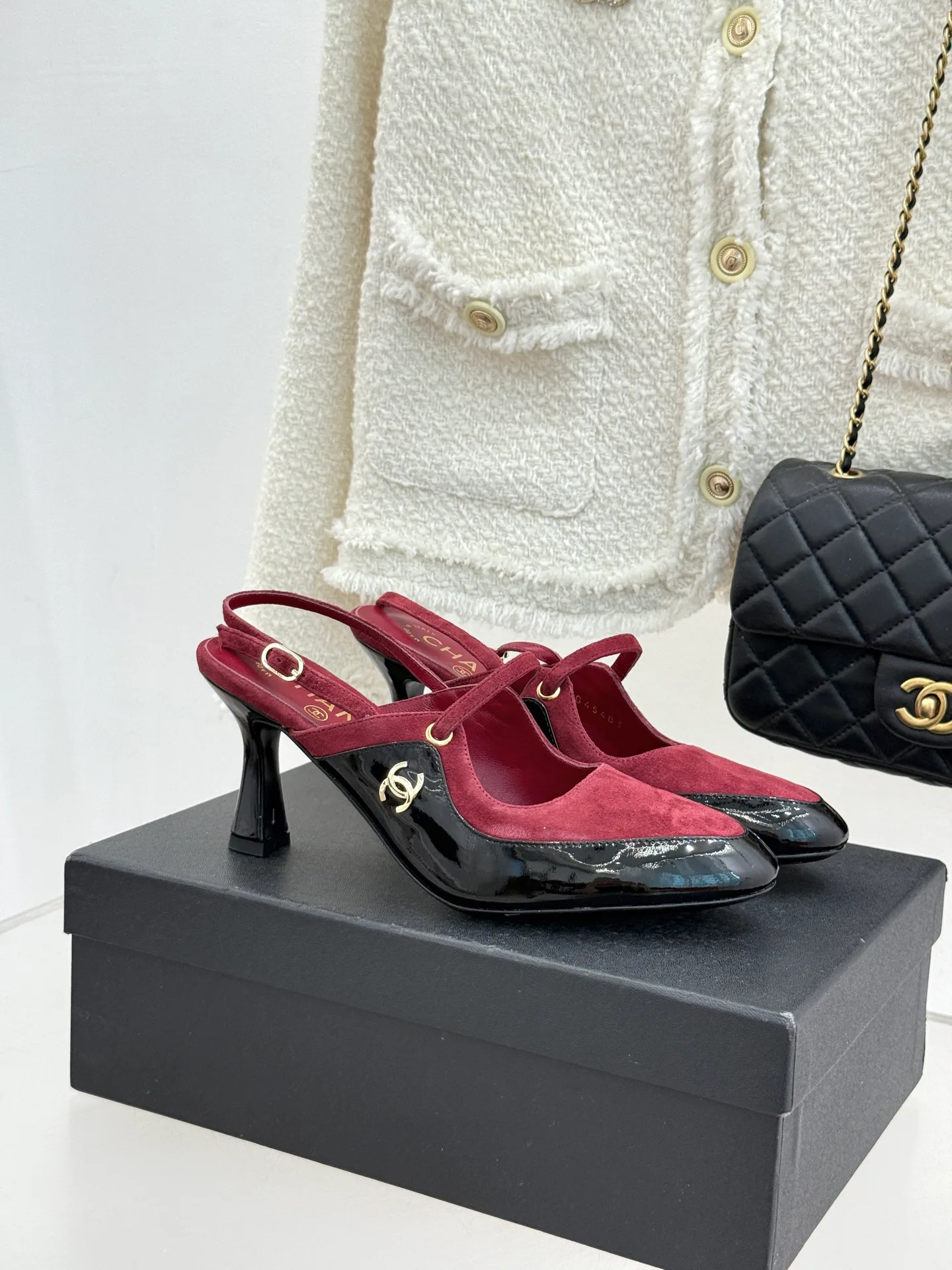 Босоножки Женские Chanel 12245137