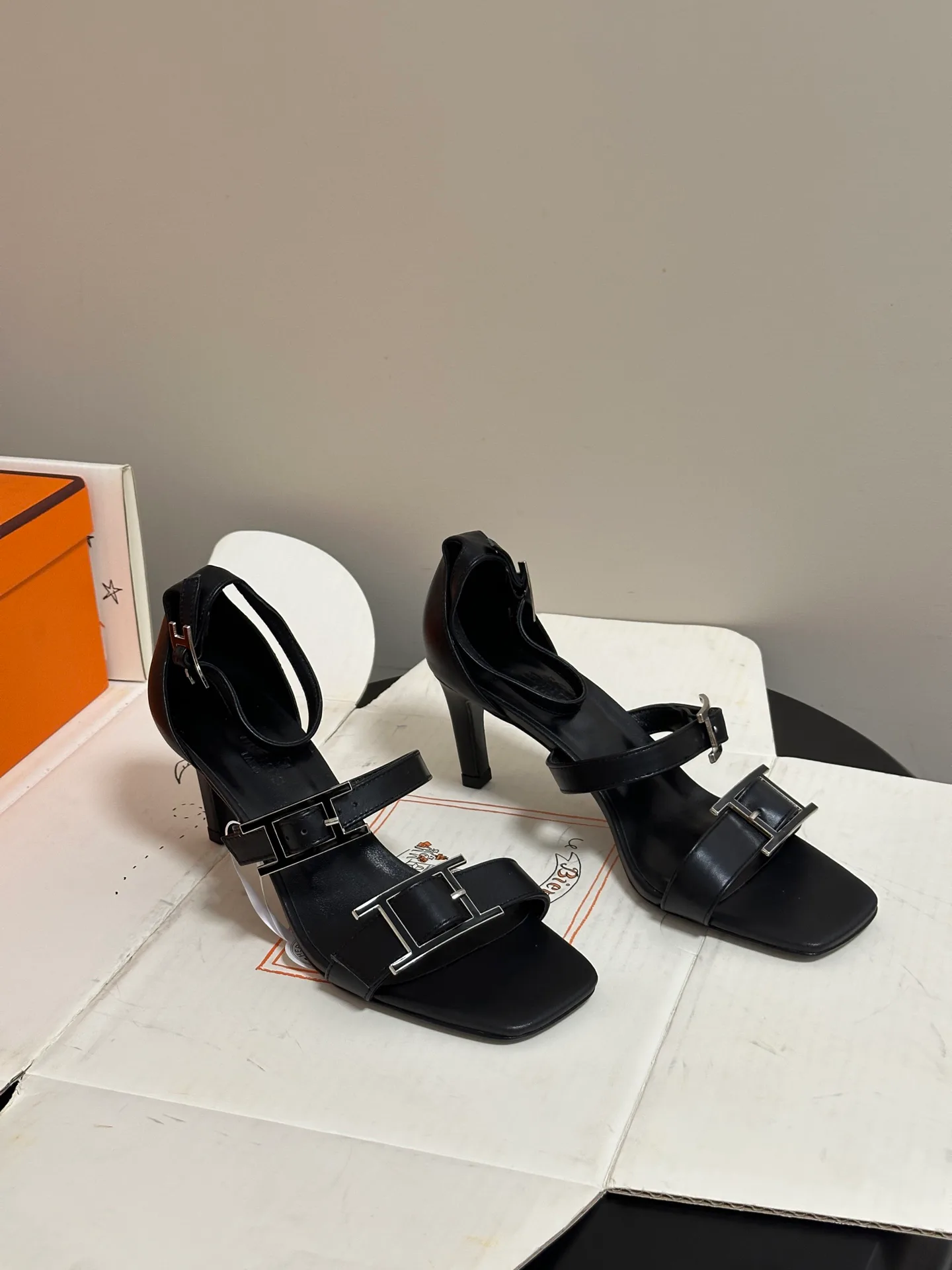 Босоножки Женские Hermes 17557967