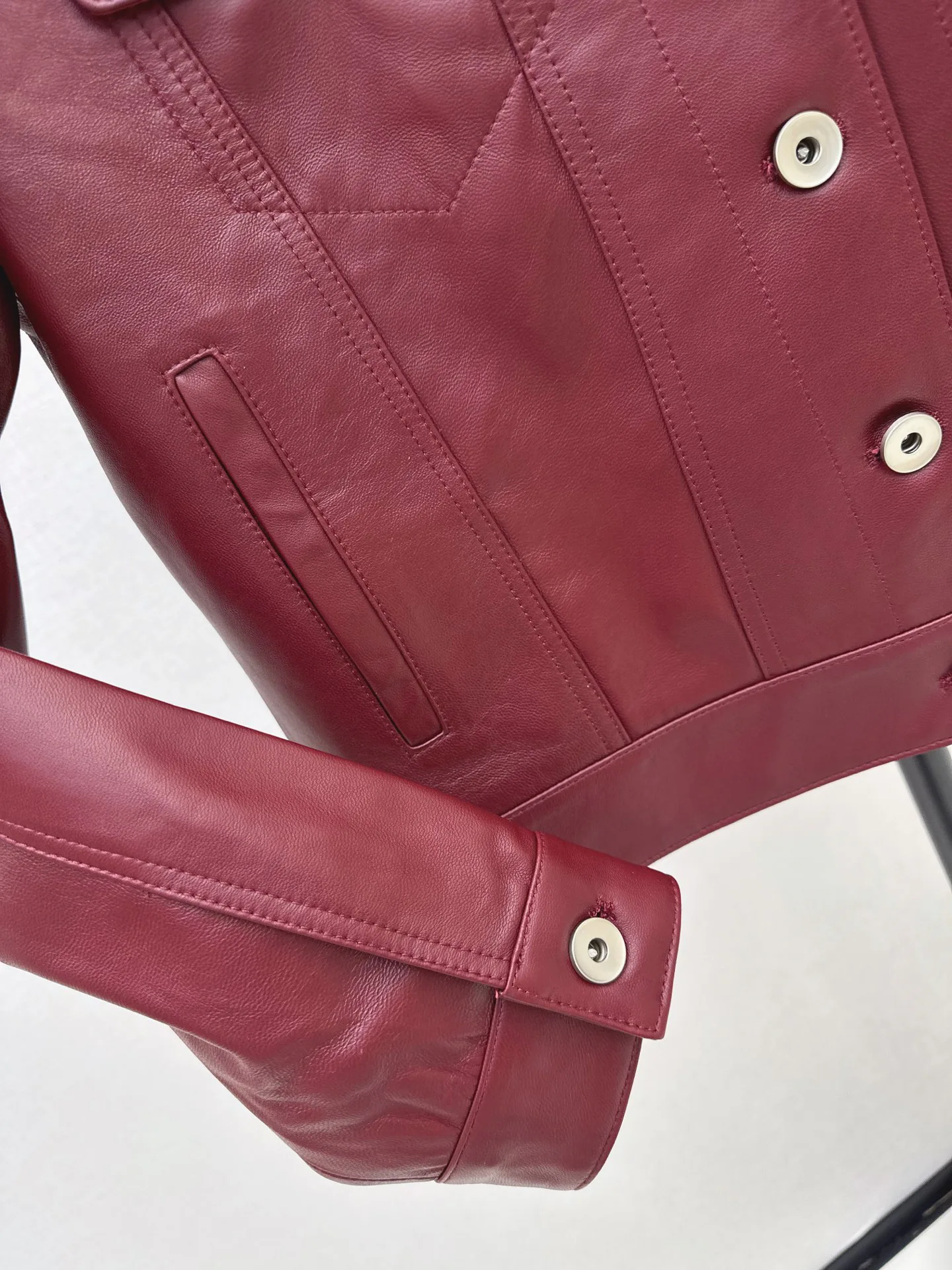 Кожаные Куртки И Дублёнки Женские Bottega Veneta 18173024