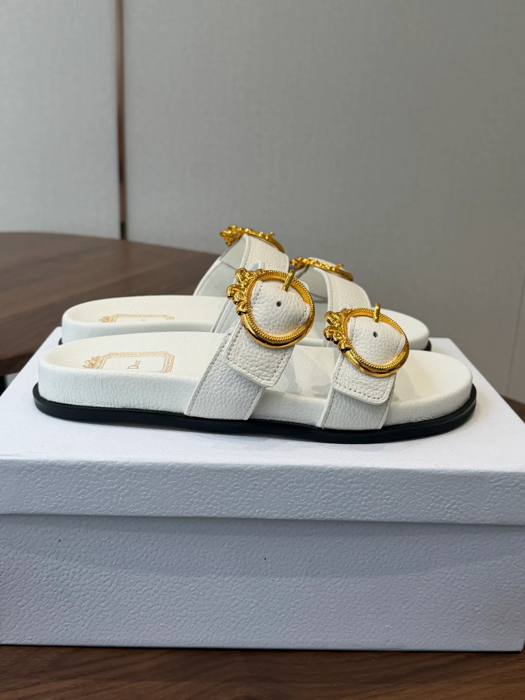 Шлепанцы Женские Christian Dior 17461310
