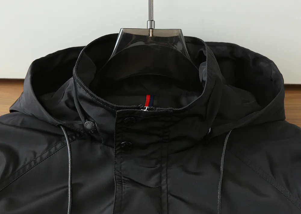 Куртки И Пуховики Мужские Moncler 9949826