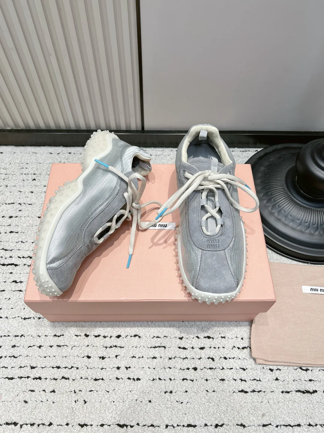 Кроссовки Женские Miu Miu 17578020