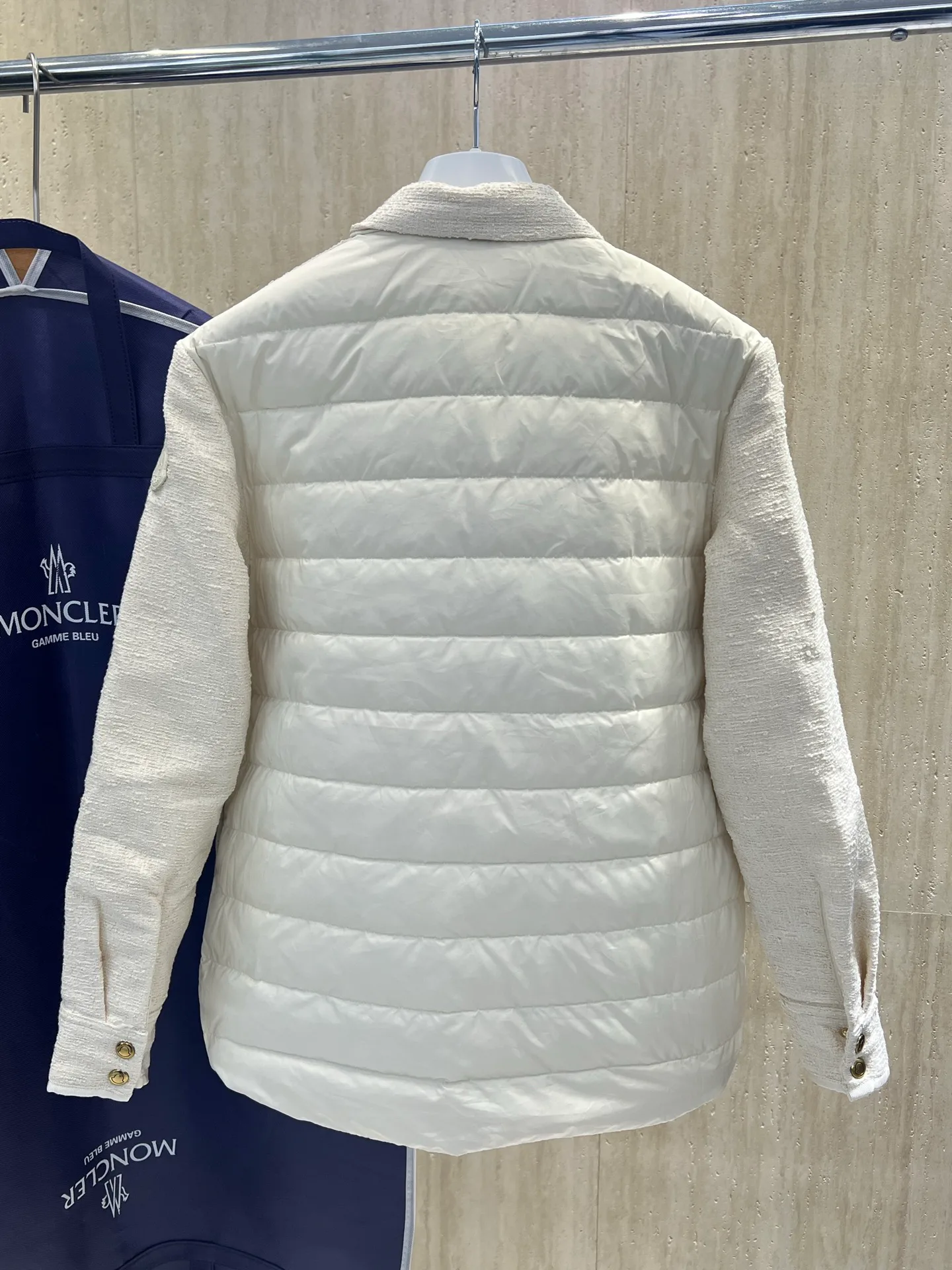 Куртки И Пуховики Женские Moncler 18723378