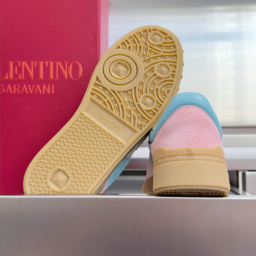 Кроссовки Женские Valentino 19175904