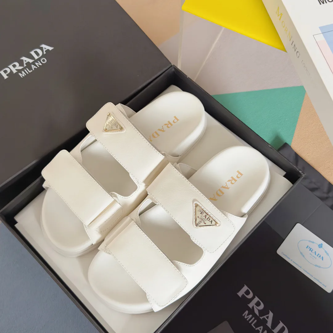 Шлепанцы Женские Prada 26308