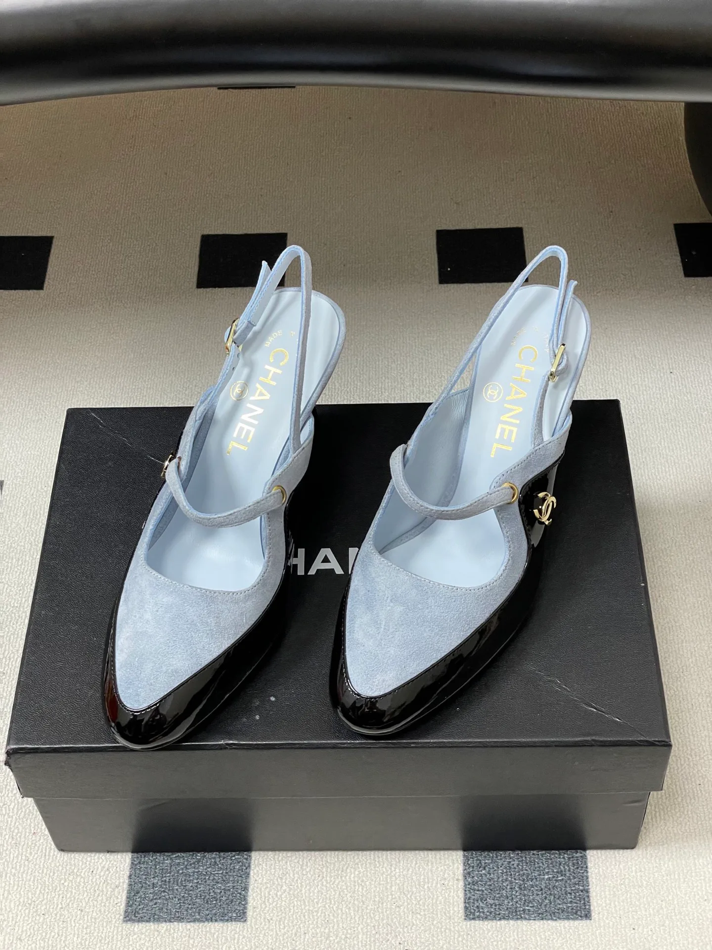 Босоножки Женские Chanel 11627643