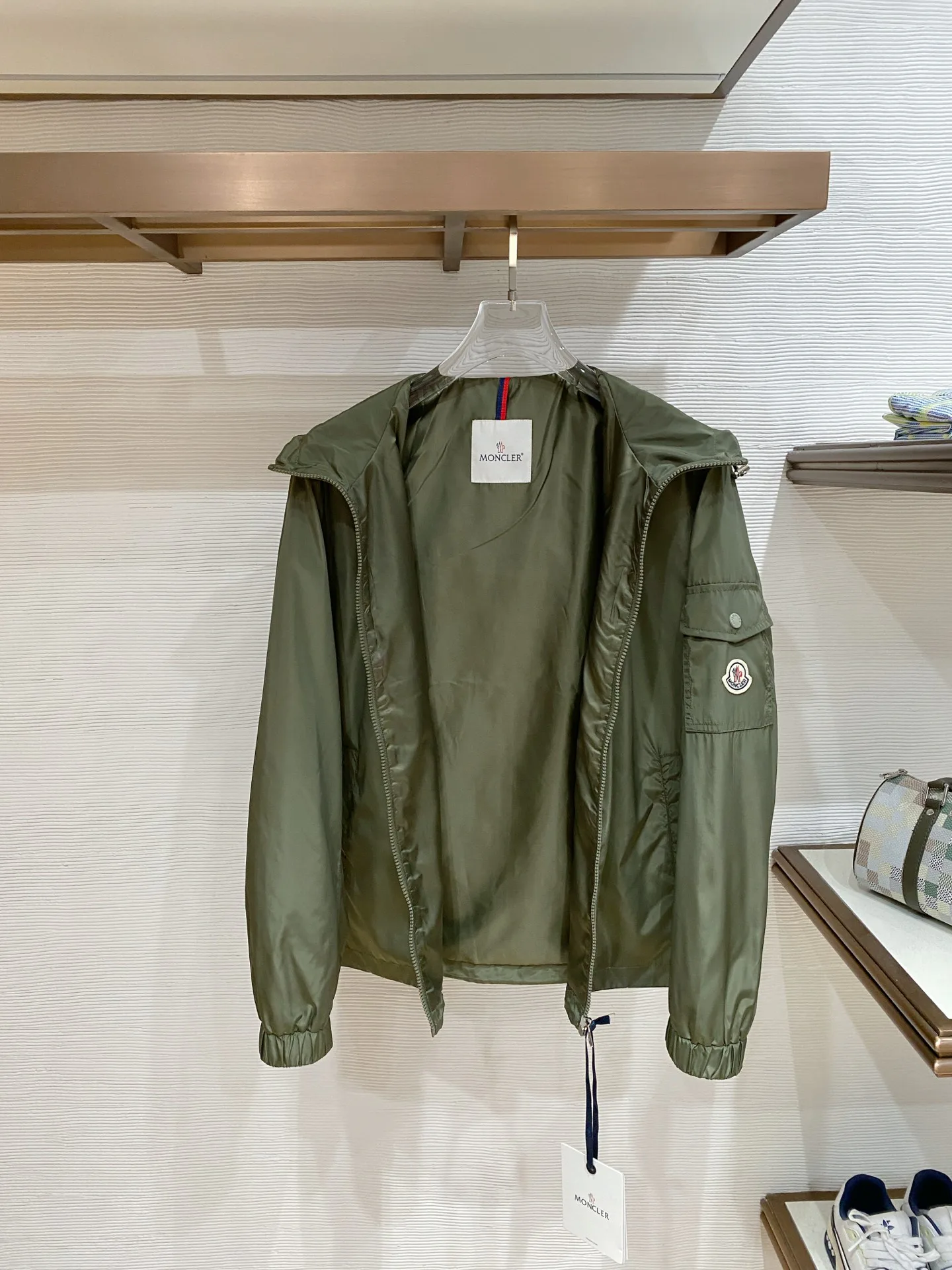 Куртки И Пуховики Мужские Louis Vuitton 10815808