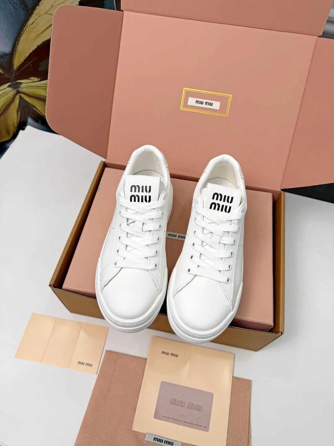 Кроссовки Женские Miu Miu 18367108