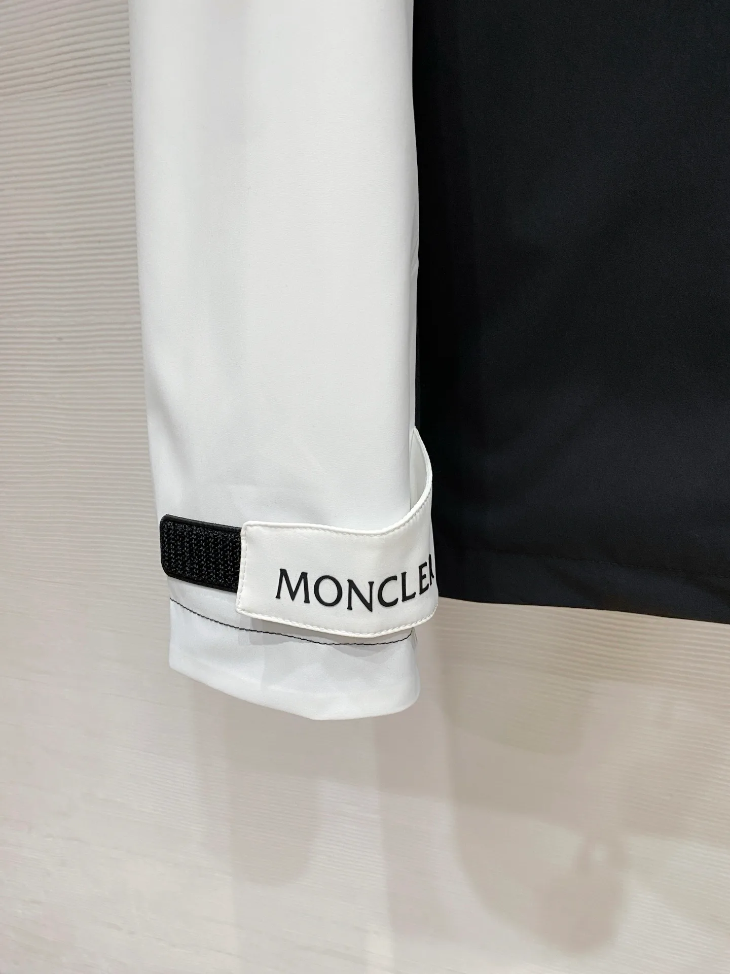Куртки И Пуховики Женские Moncler 5016930