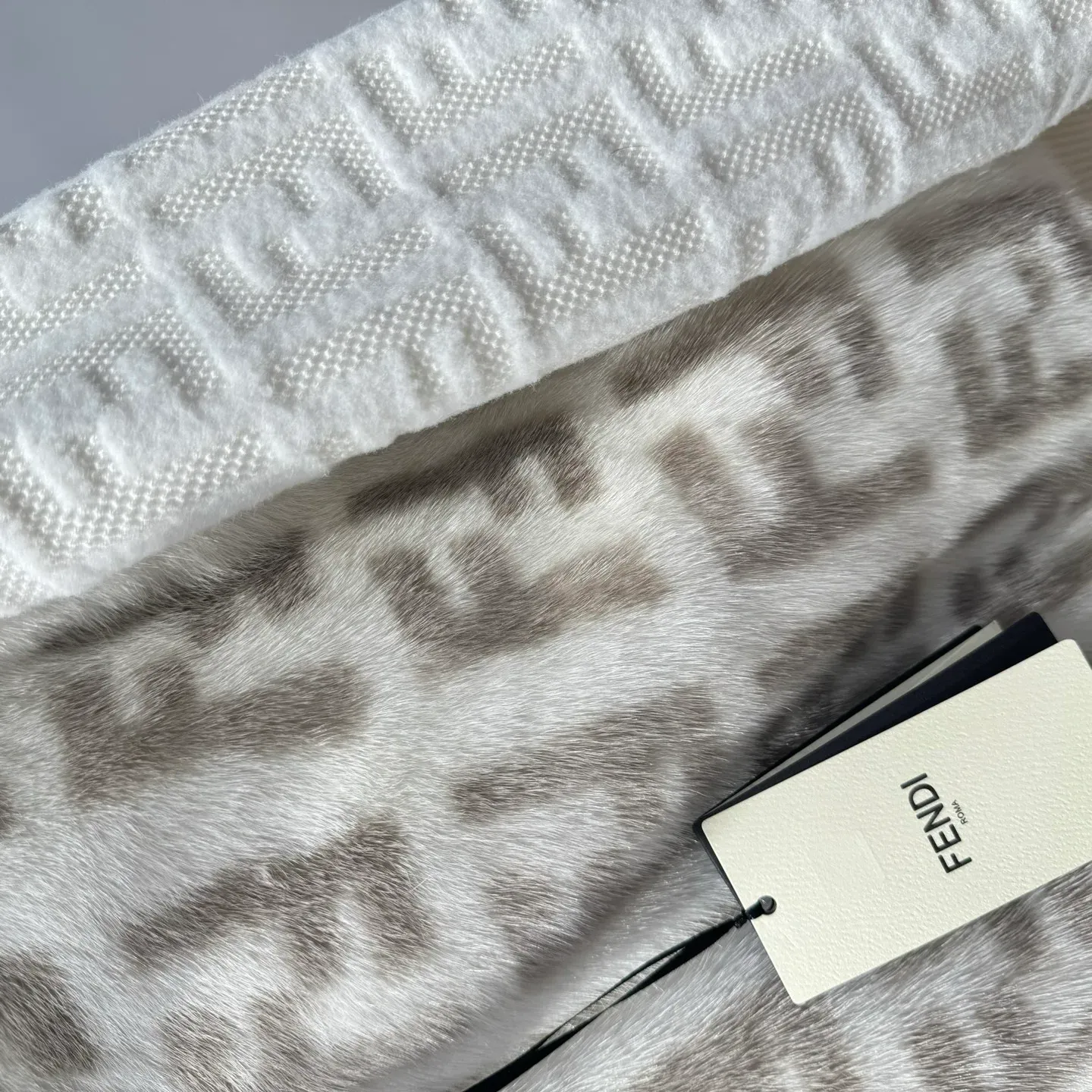 Куртки И Пуховики Женские Fendi 450473