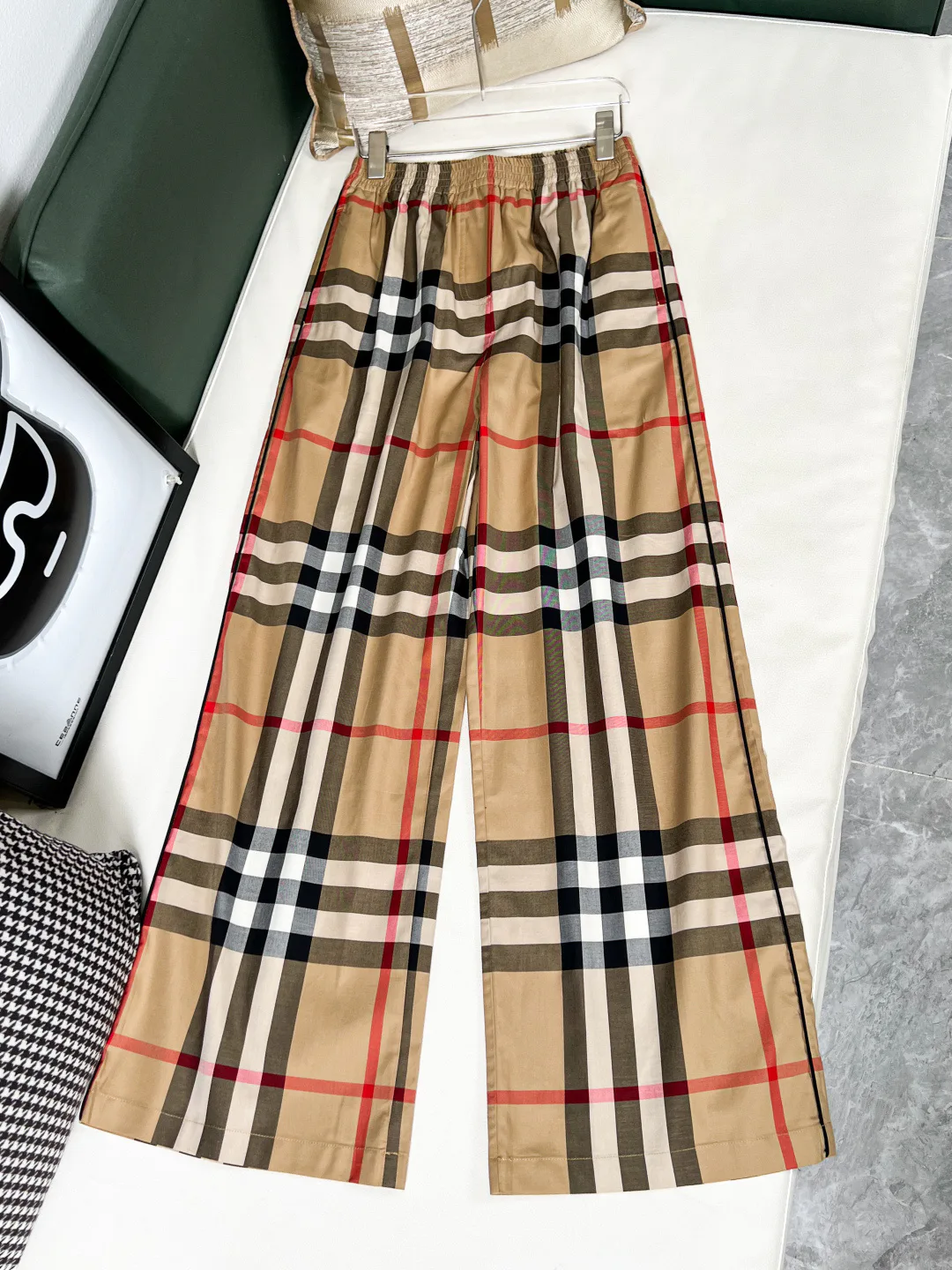 Брюки Женские Burberry 619956