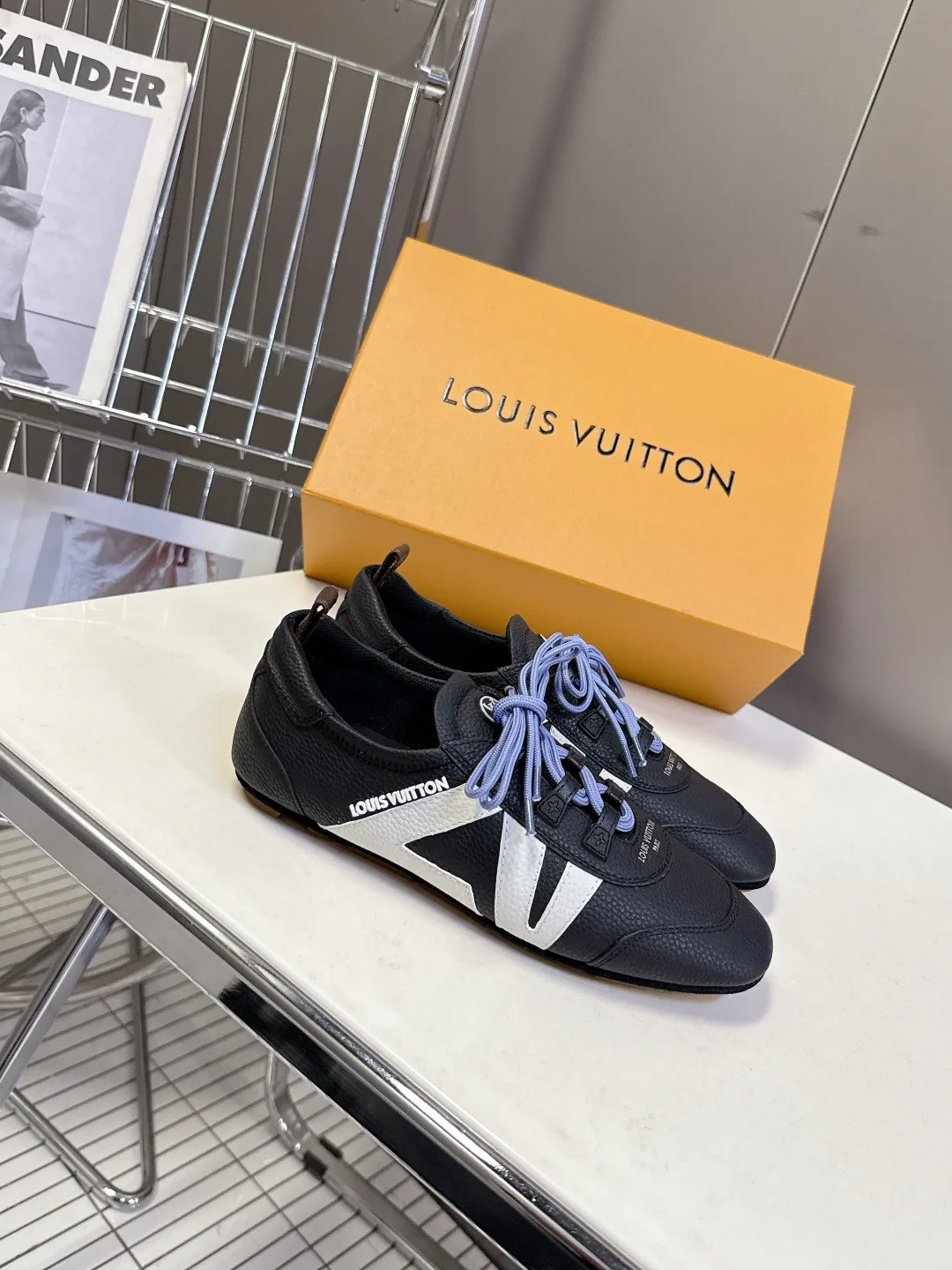 Кроссовки Женские Louis Vuitton 1480757