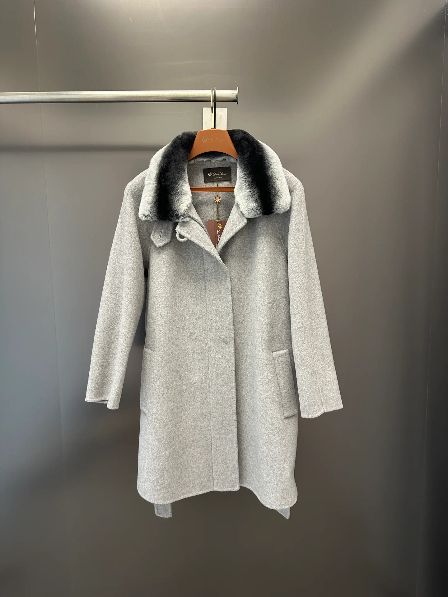 Пальто Женские Loro Piana 18364458