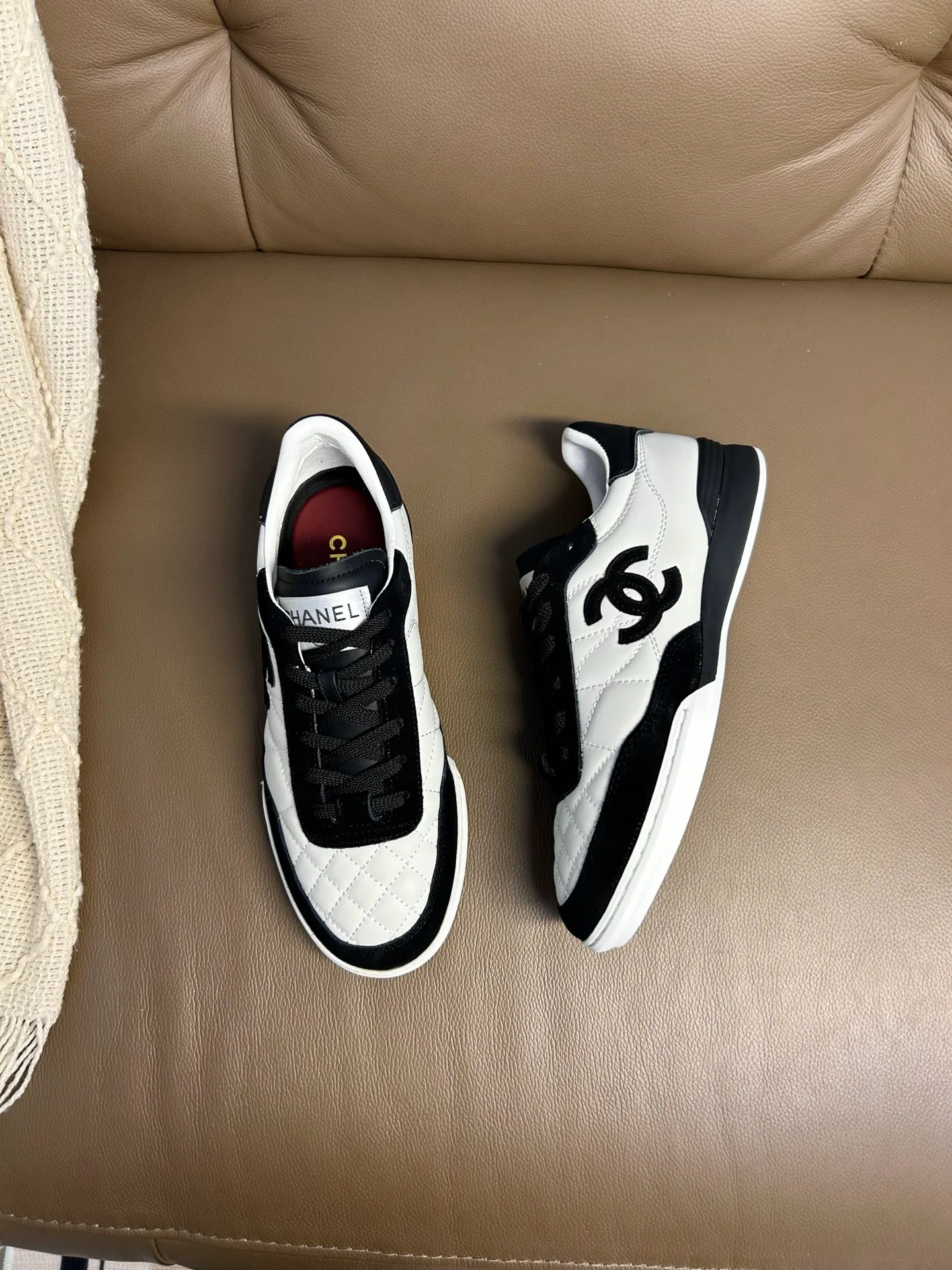 Кроссовки Женские Chanel 11579331