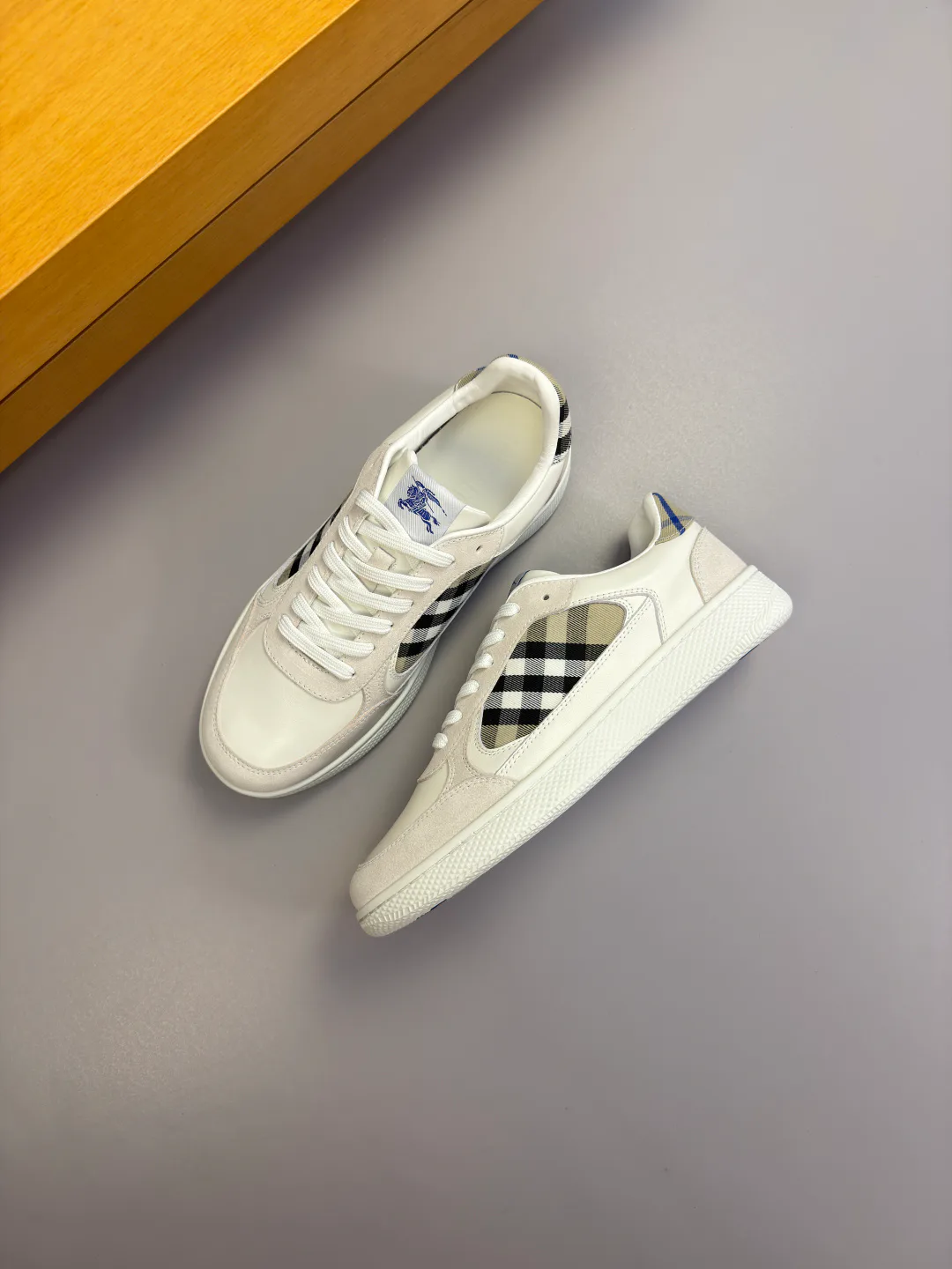 Кроссовки Мужские Burberry 17286842