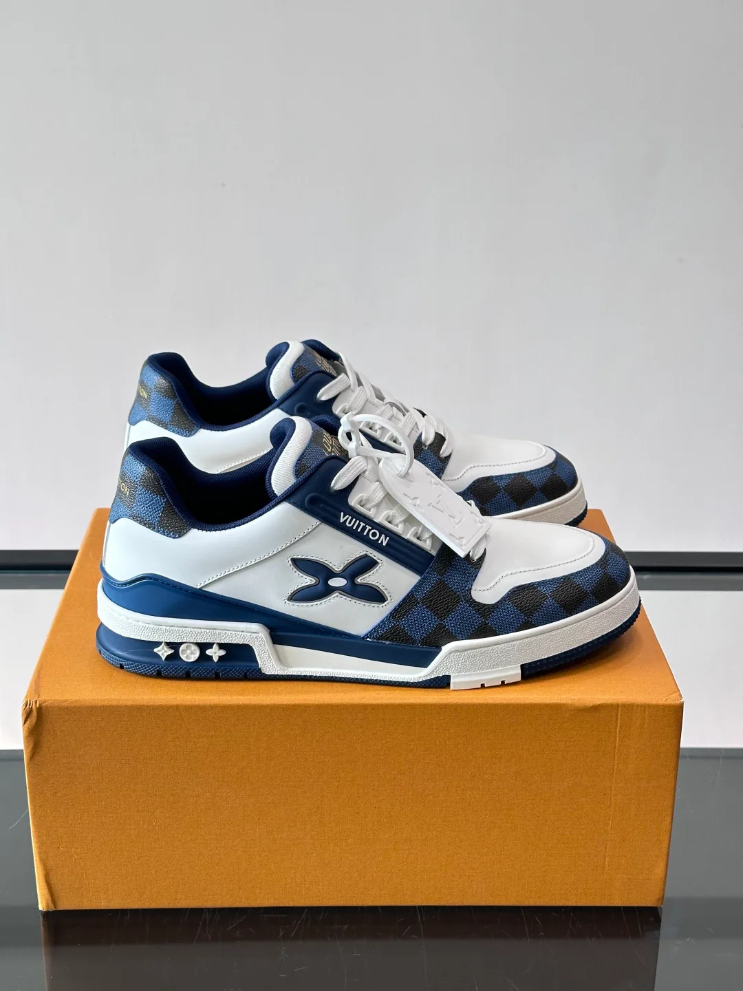 Кроссовки Мужские Louis Vuitton 13546848
