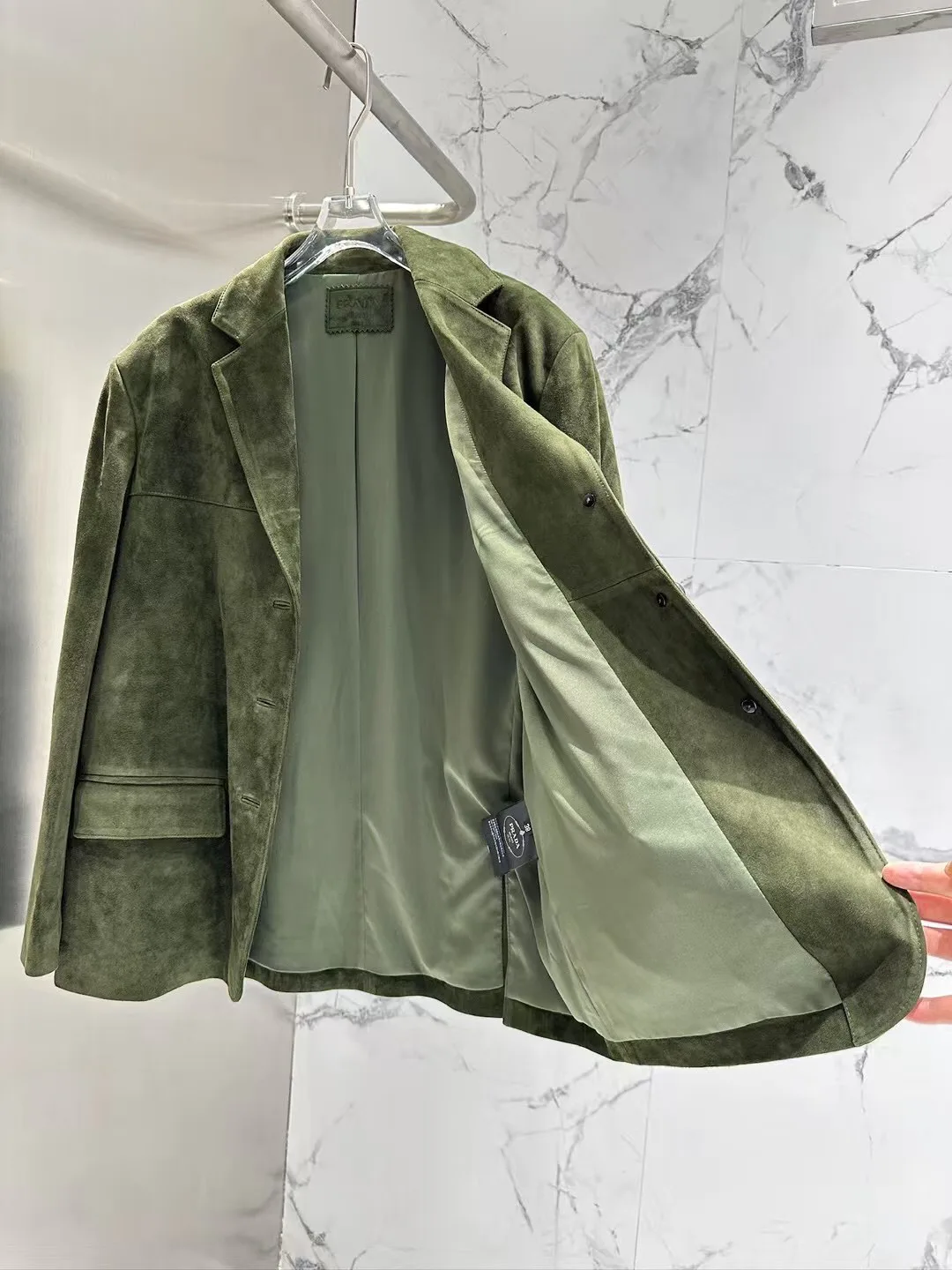 Кожаные Куртки И Дублёнки Женские Prada 13186437