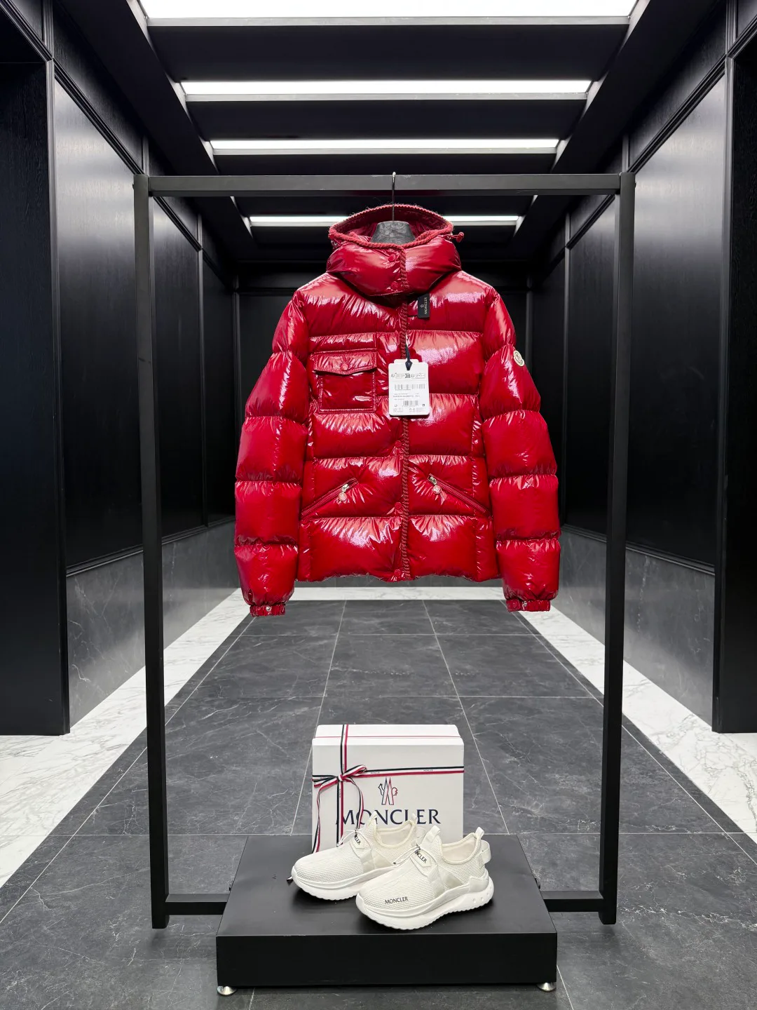 Куртки И Пуховики Женские Moncler 18741294