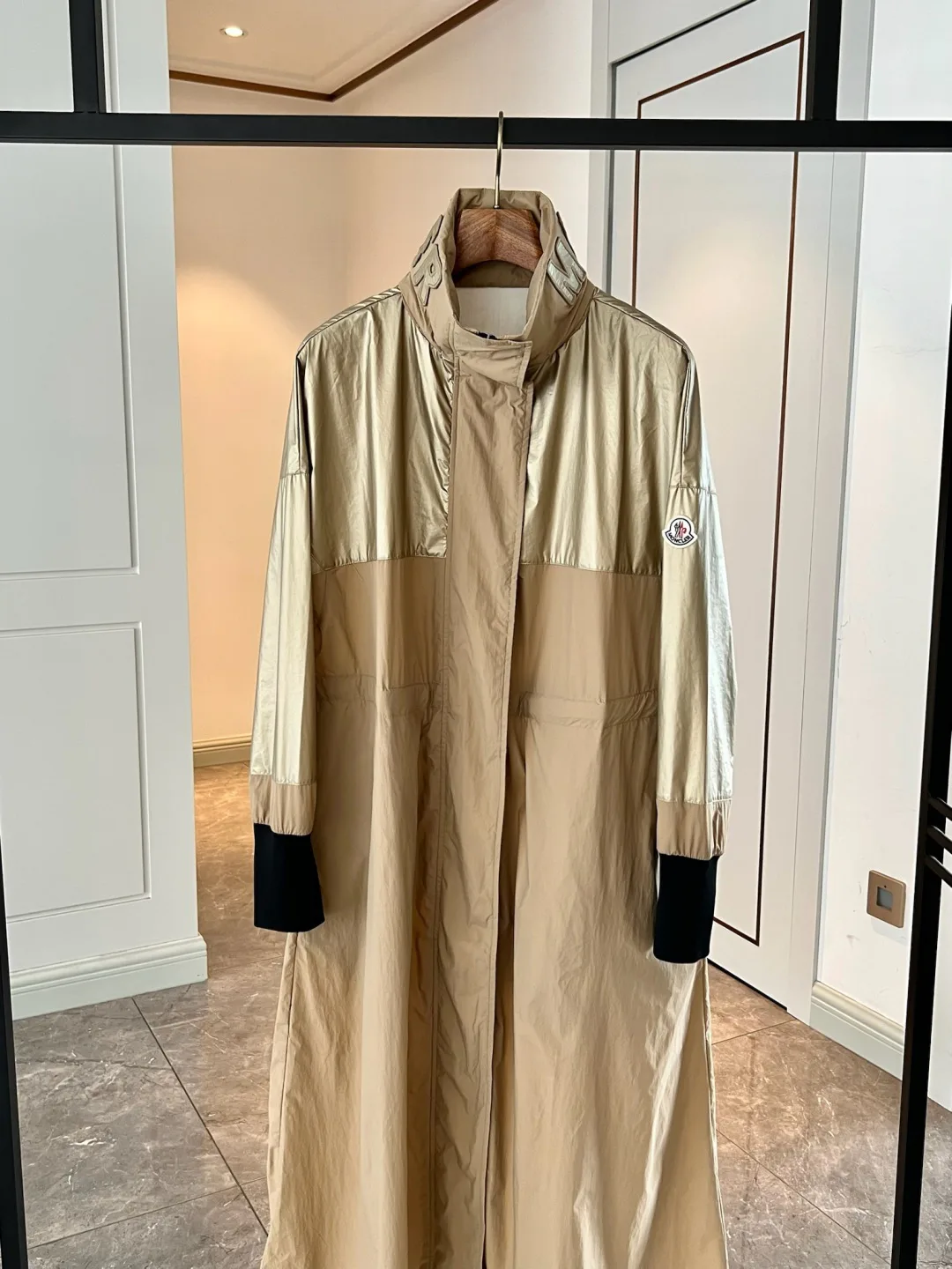 Куртки И Пуховики Женские Moncler 11489415