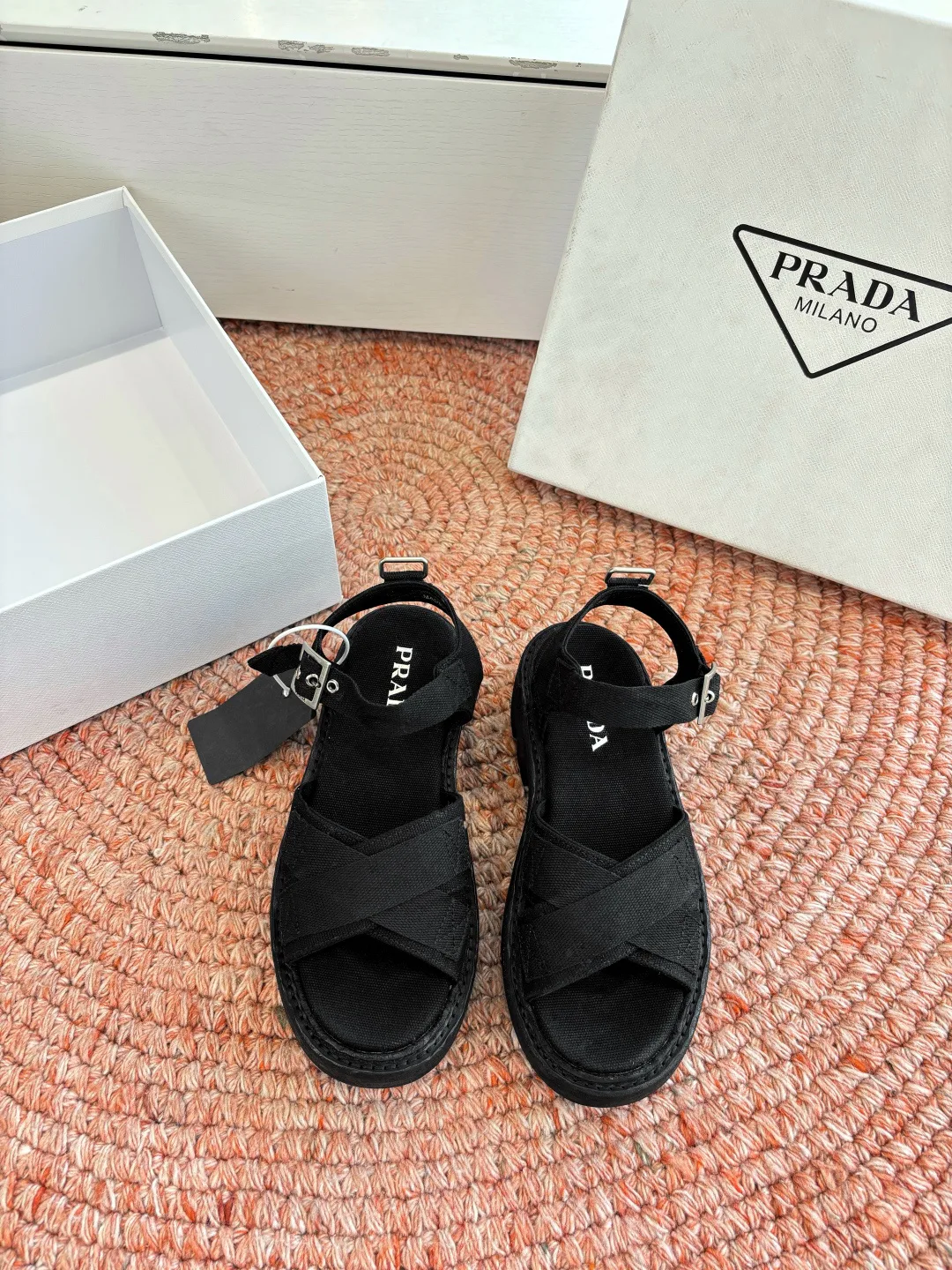 Сандалии Женские Prada 10446987