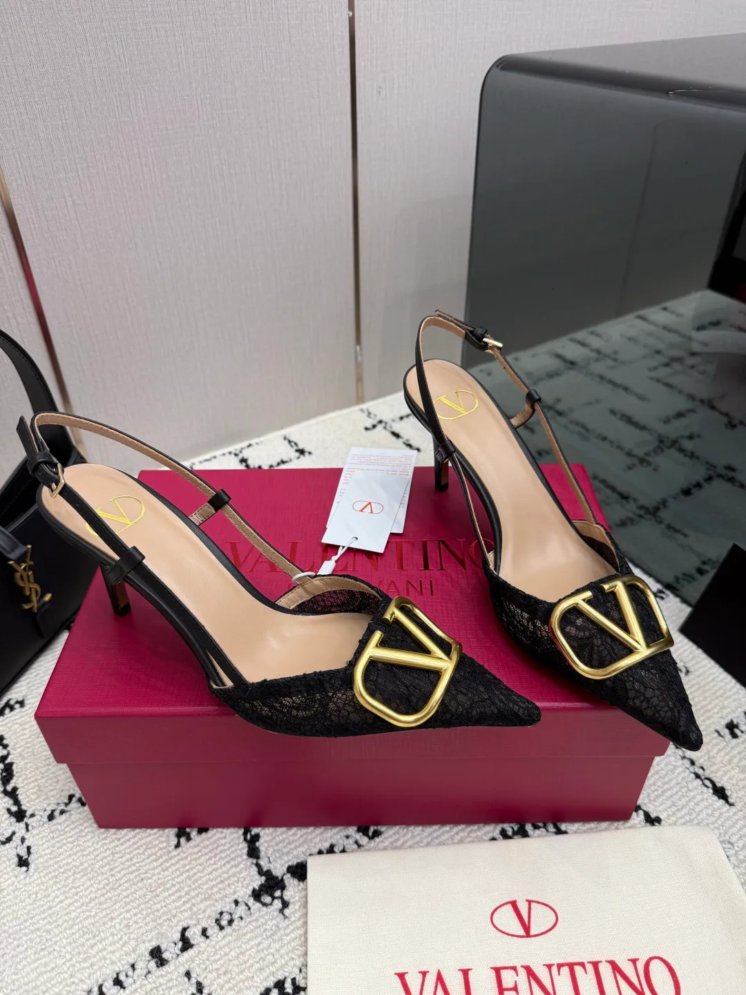 Босоножки Женские Valentino 19209657