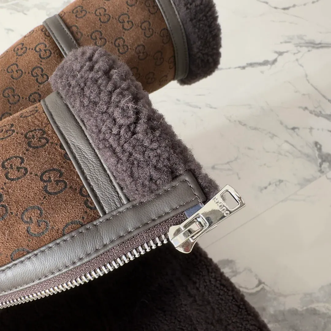 Кожаные Куртки И Дублёнки Женские Gucci 1824213