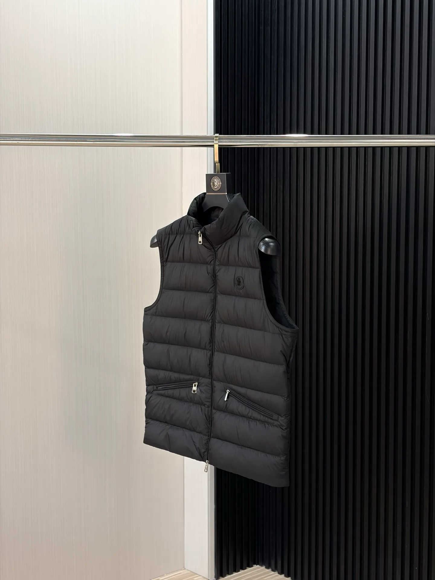 Жилеты Женские Moncler 17944007