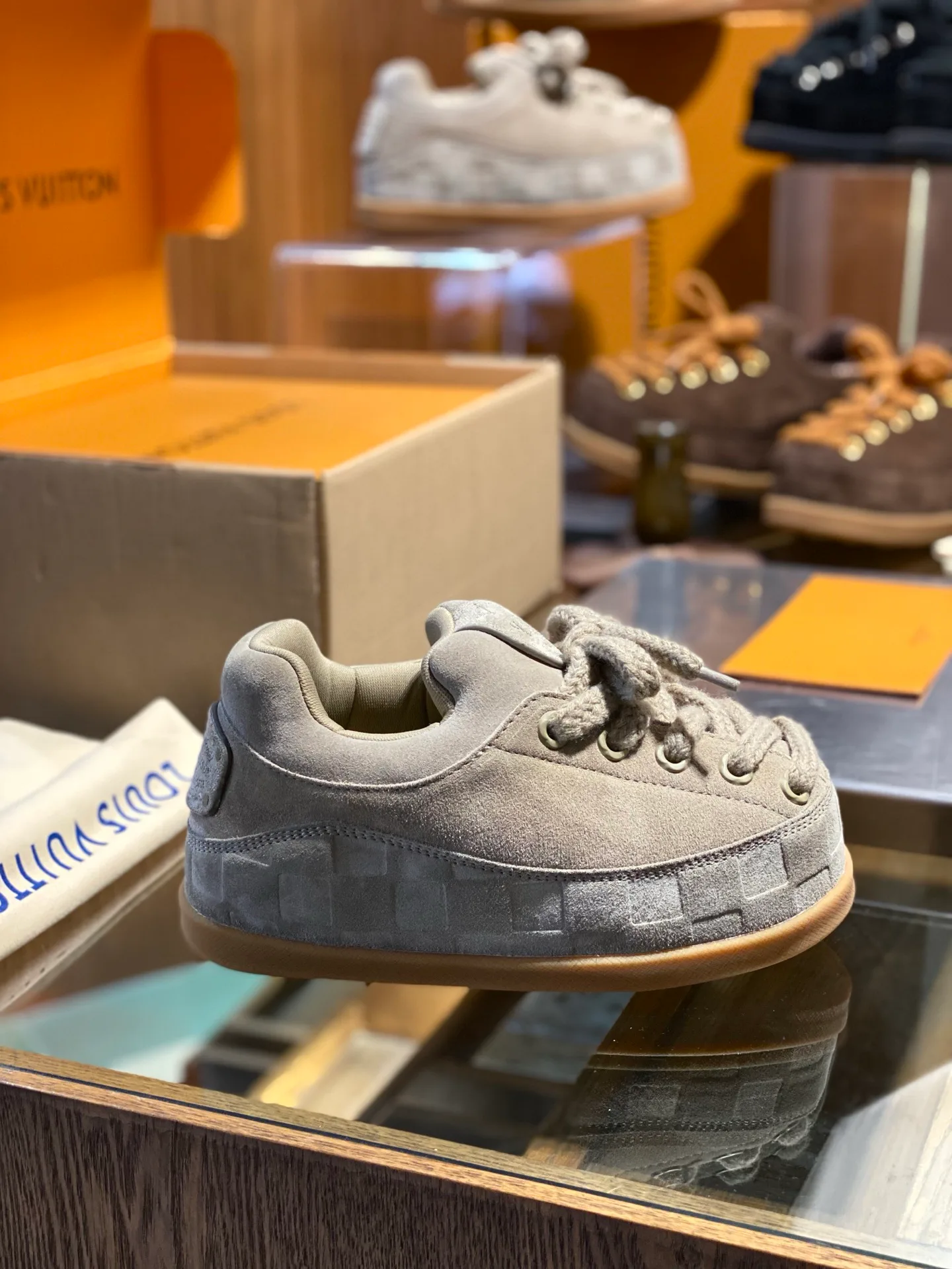 Кроссовки Женские Louis Vuitton 5543058