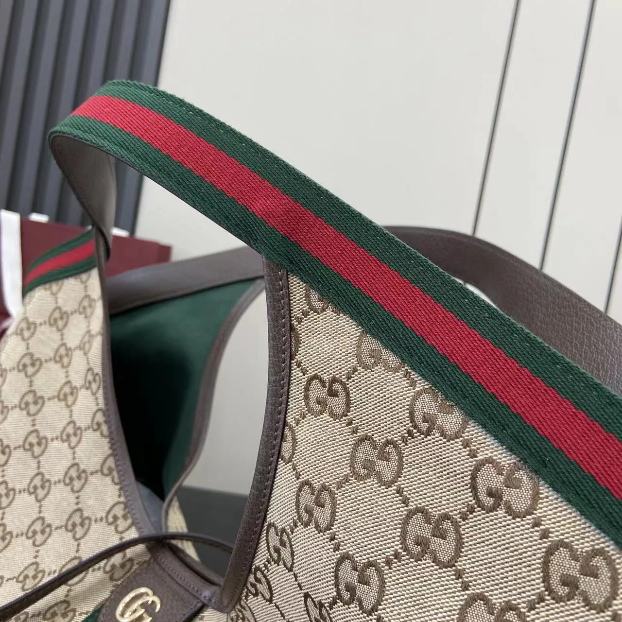 Классические Сумки Женские Gucci 393563