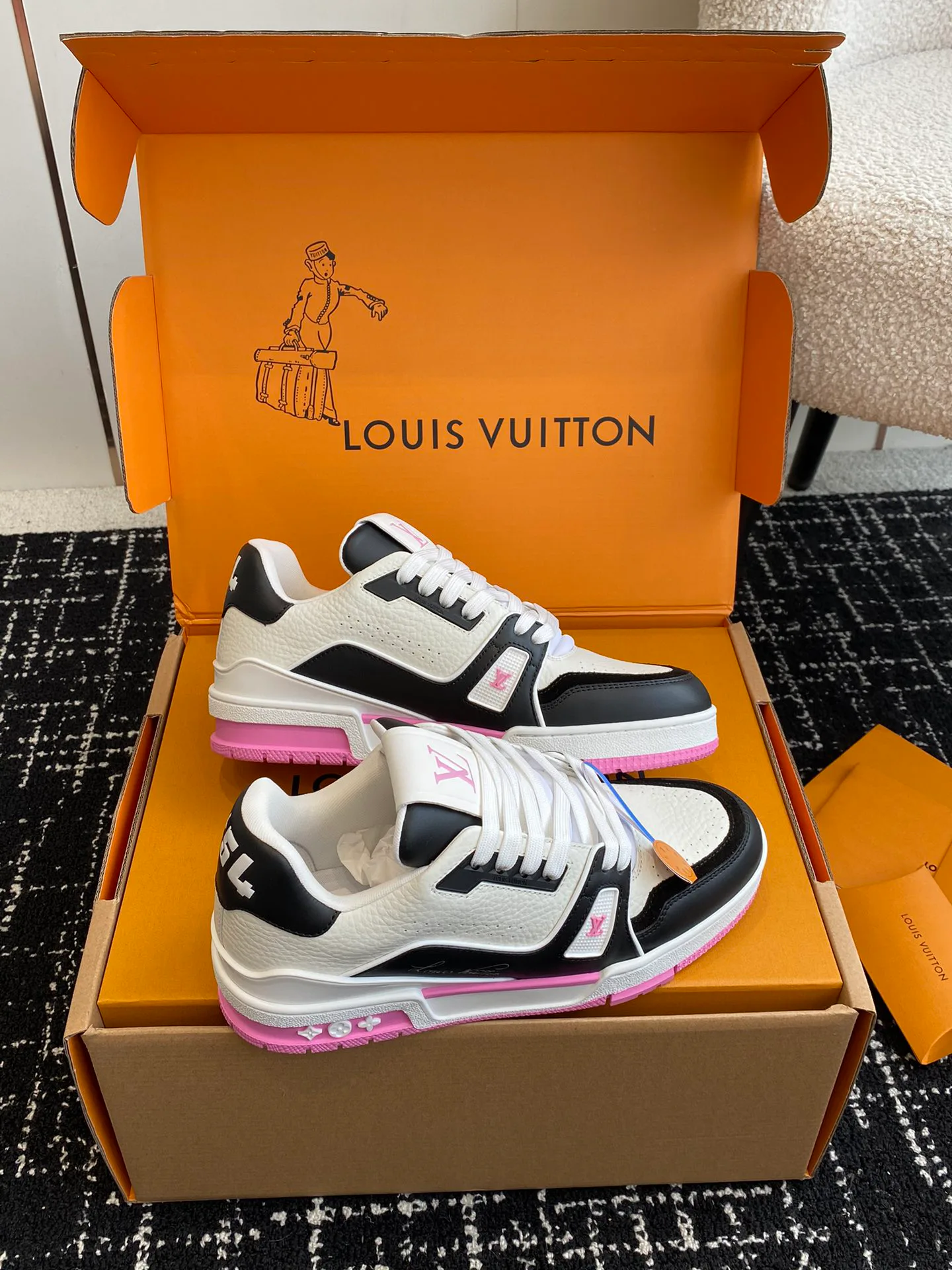 Кроссовки Женские Louis Vuitton 5595102