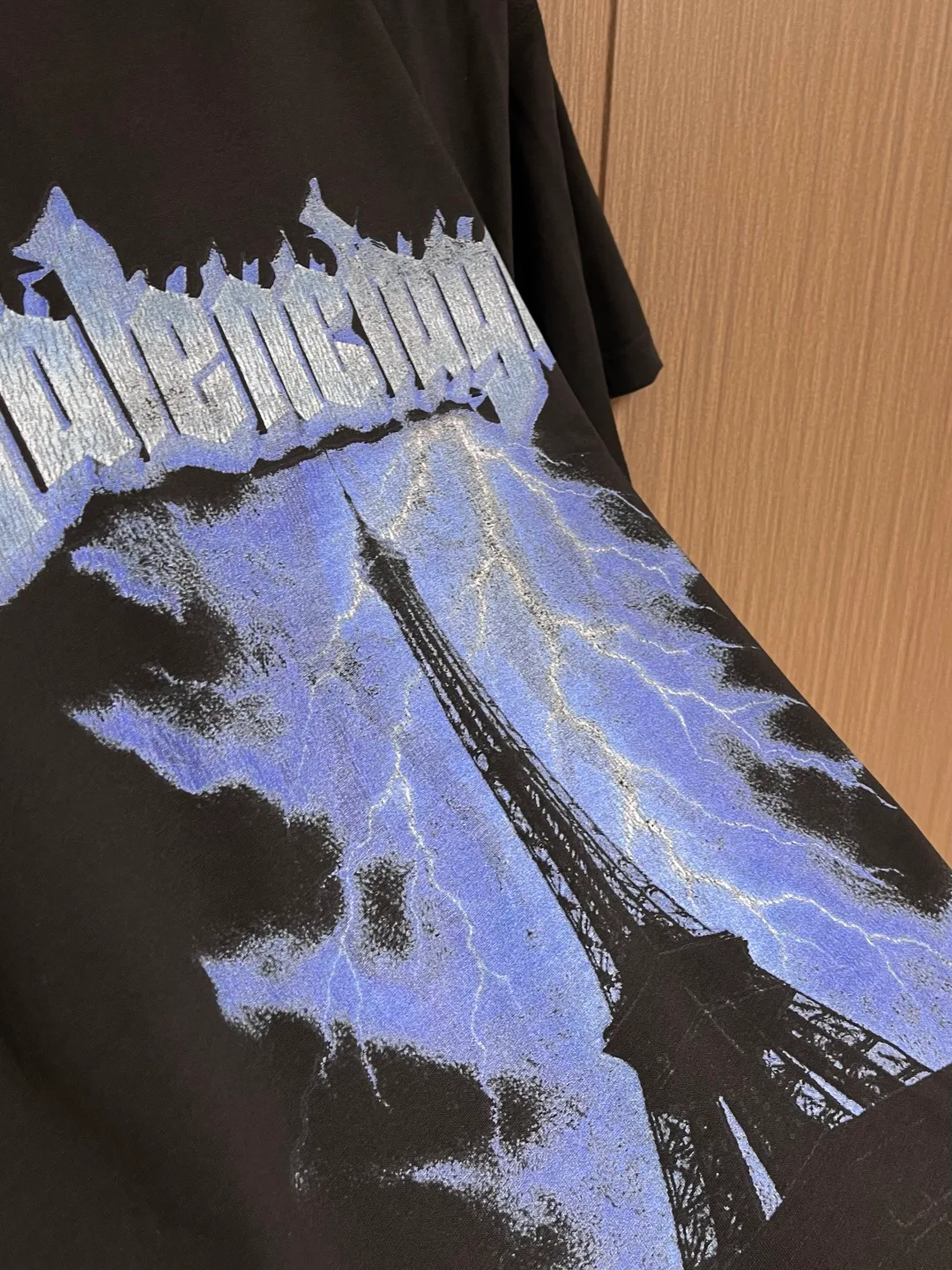 Футболки Женские Balenciaga 18191327