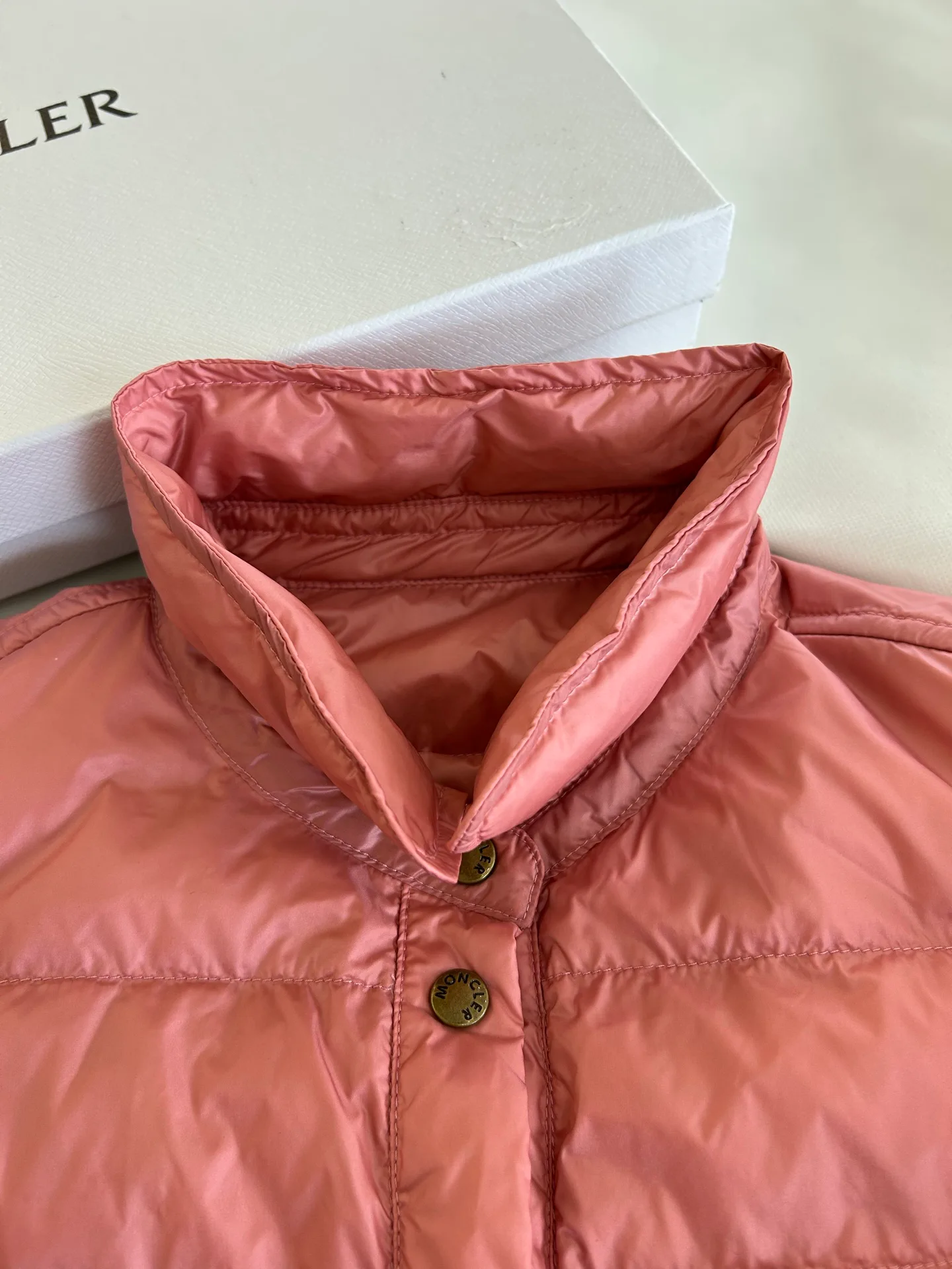 Куртки И Пуховики Мужские Moncler 18231323