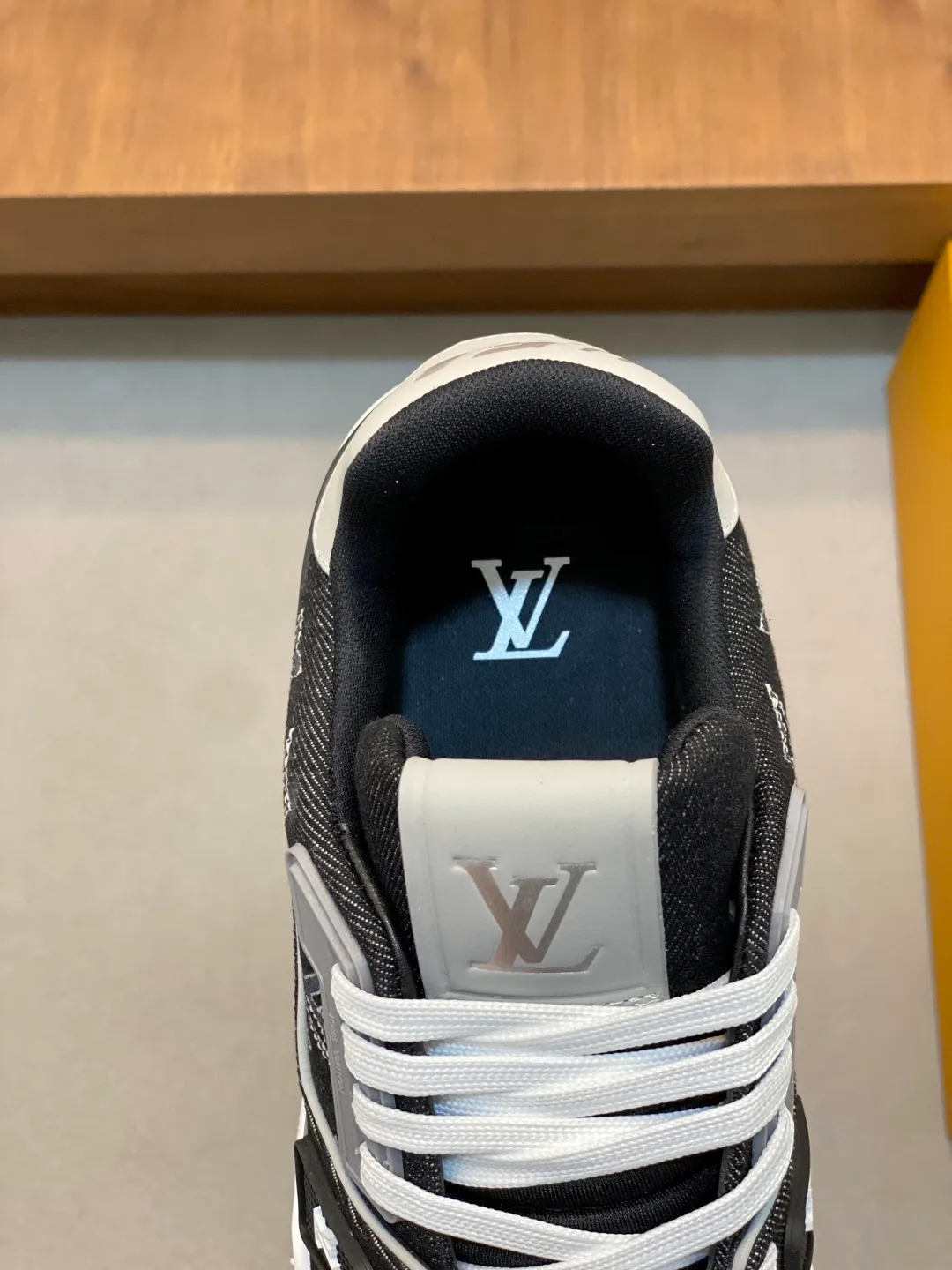 Кроссовки Мужские Louis Vuitton 149168