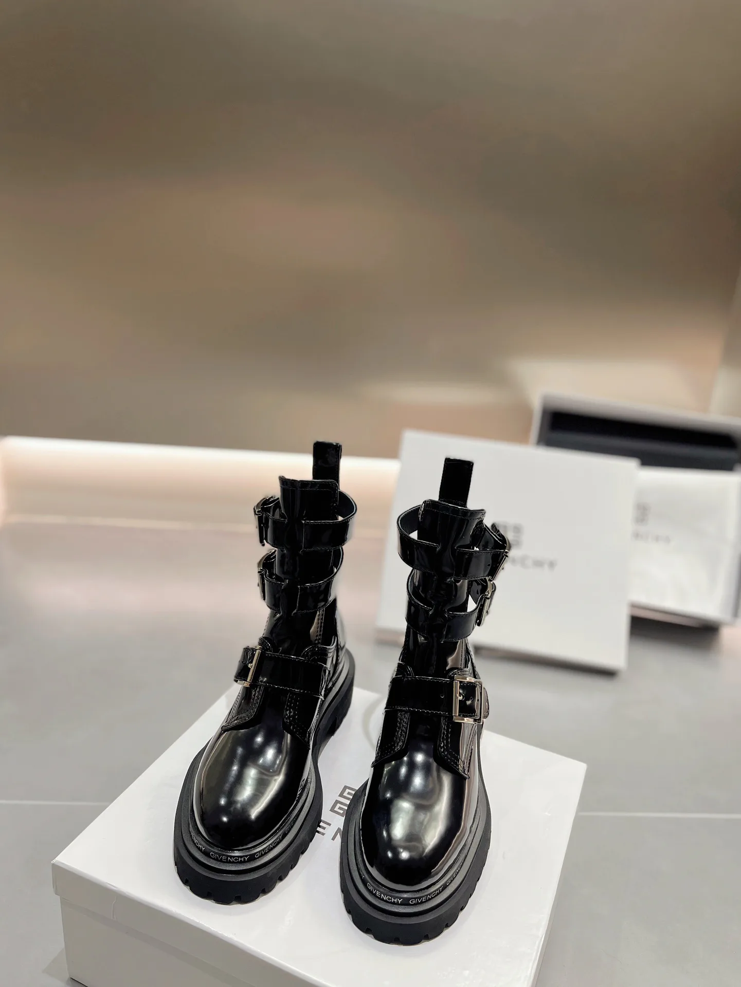 Ботинки Женские Givenchy 655660