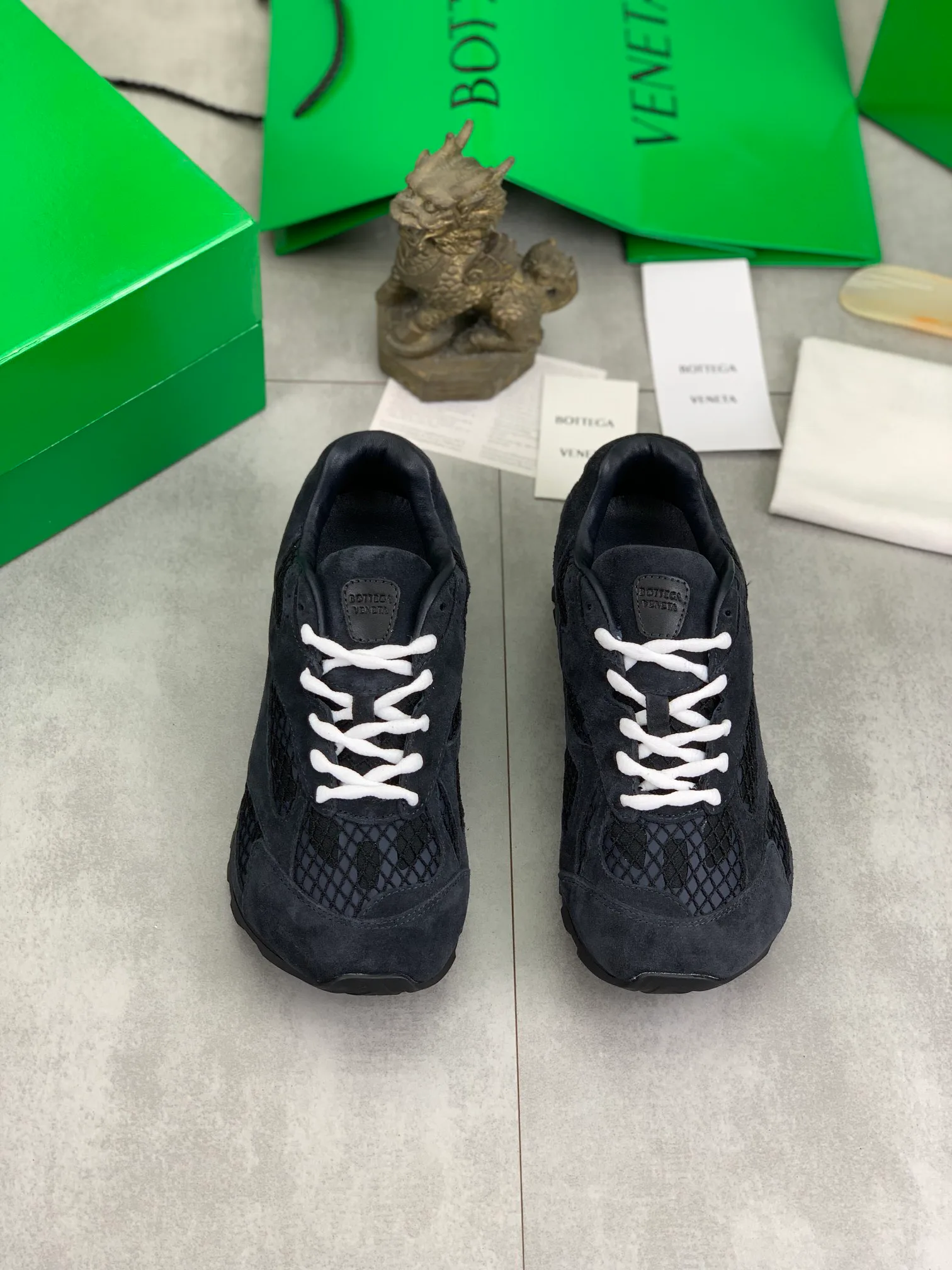 Кроссовки Женские Bottega Veneta 18365183