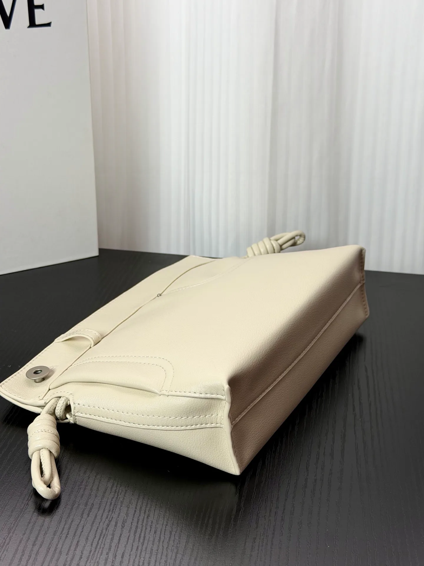 Классические Сумки Женские Loewe 12669060