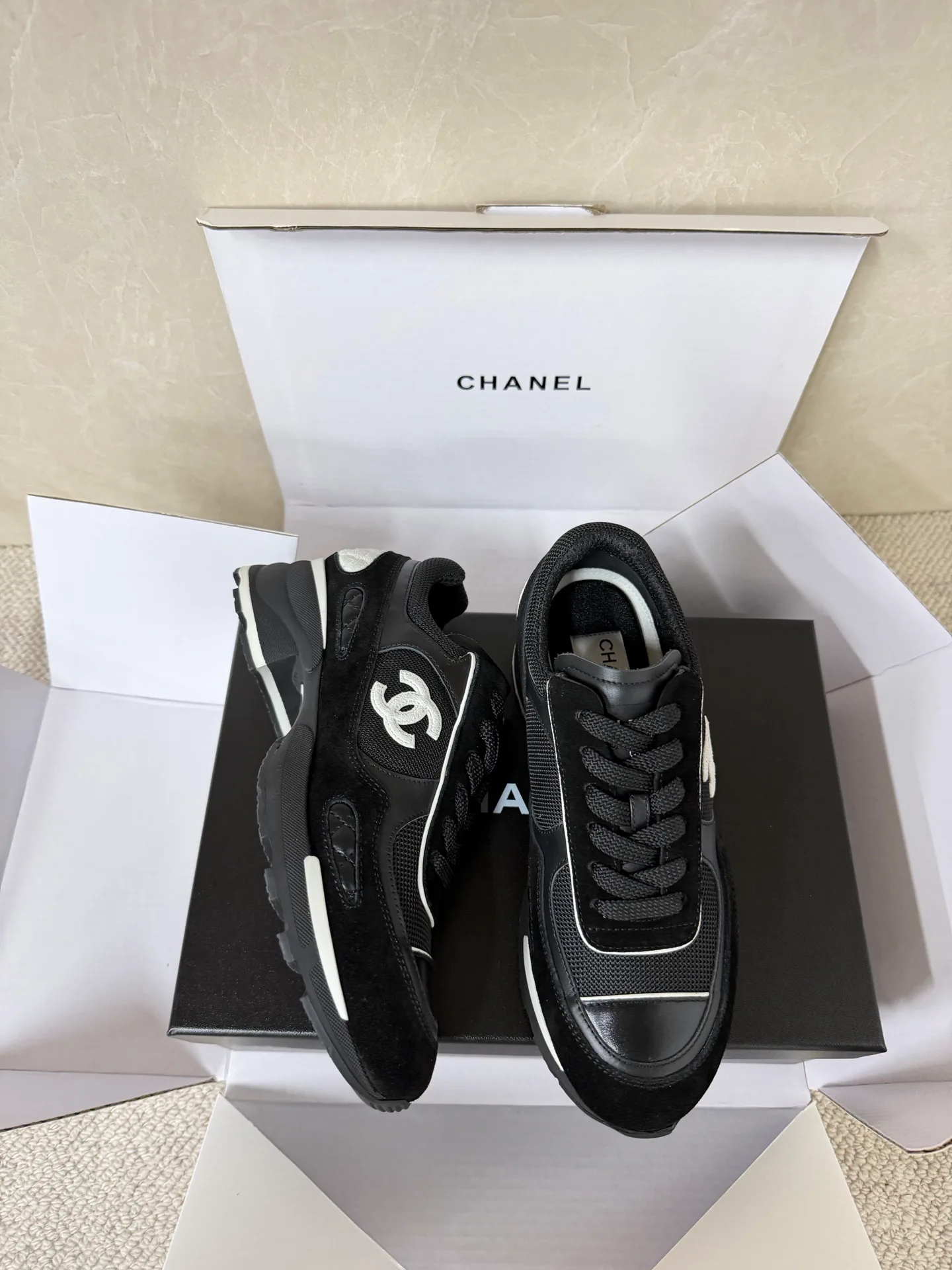 Кроссовки Женские Chanel 1679209