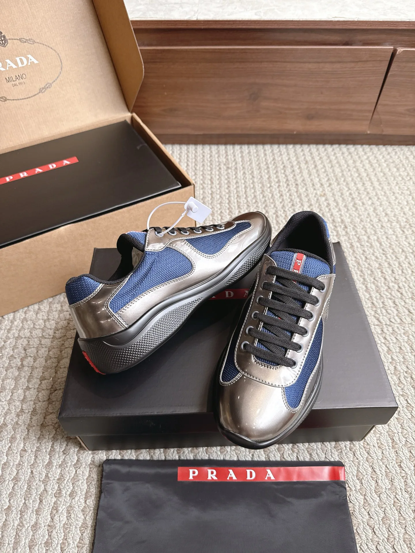 Кроссовки Женские Prada 17470449