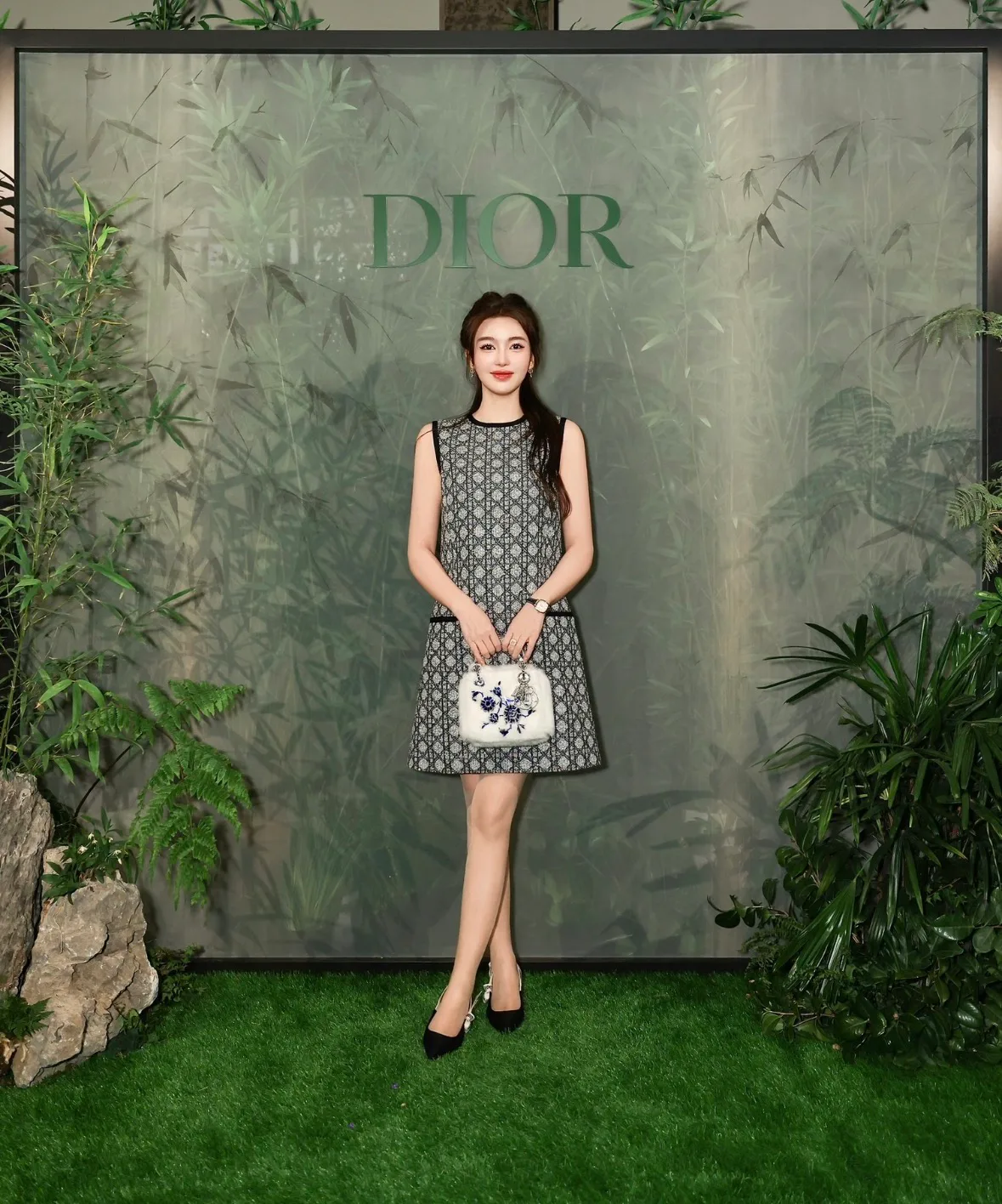 Платья Женские Christian Dior 18396708