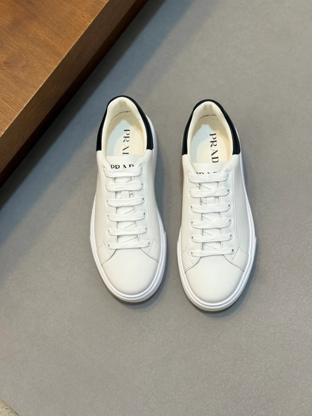 Кроссовки Мужские Prada 17447606