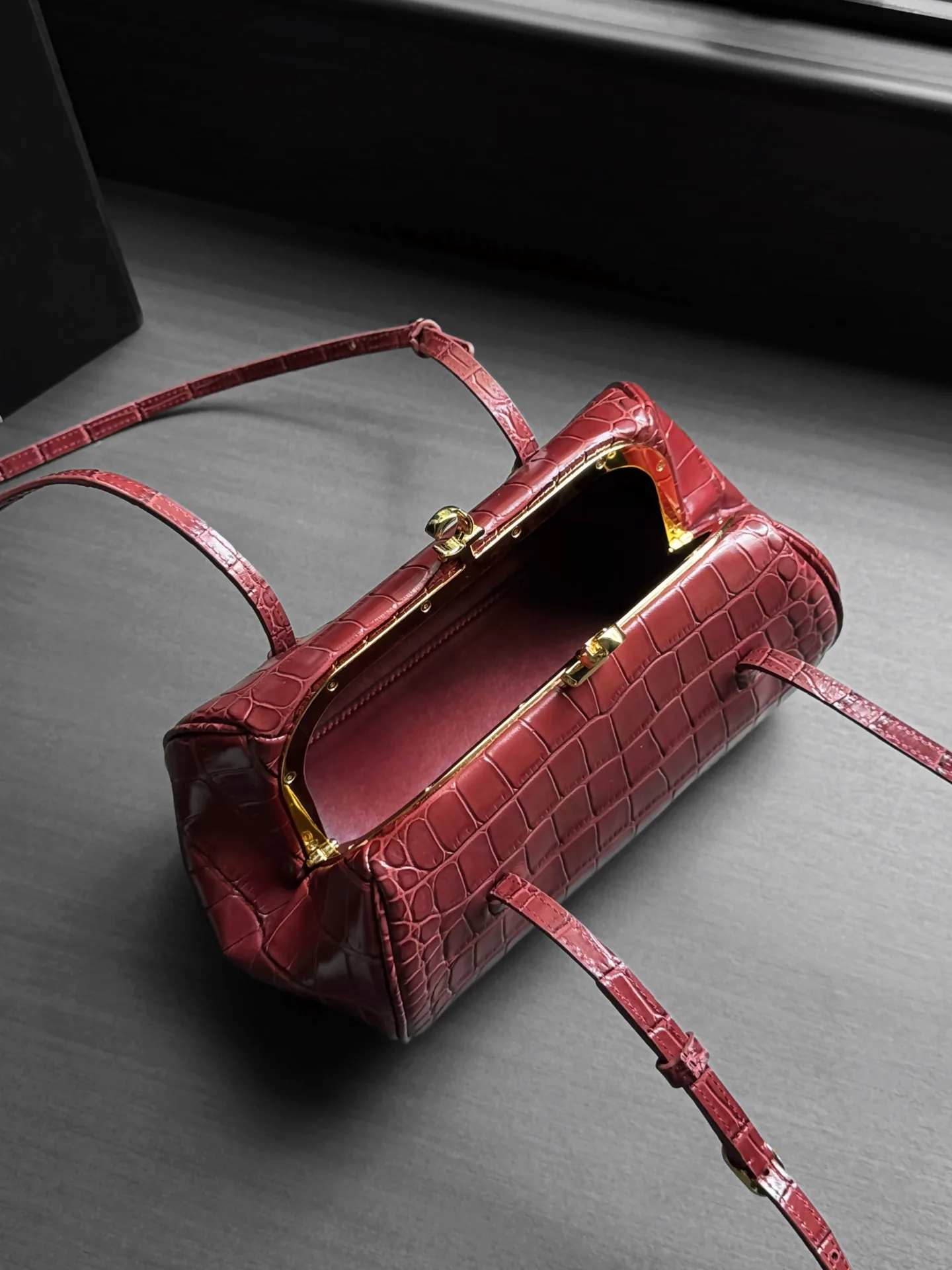 Классические Сумки Женские Chanel 18147213