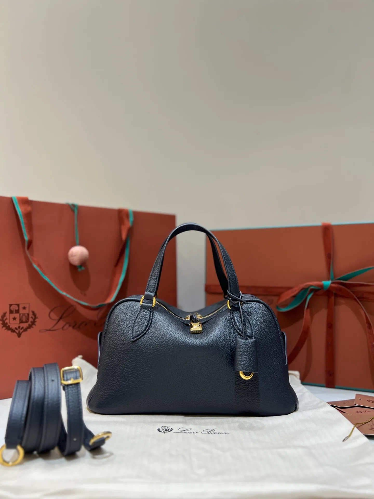 Классические Сумки Женские Loro Piana 13094808