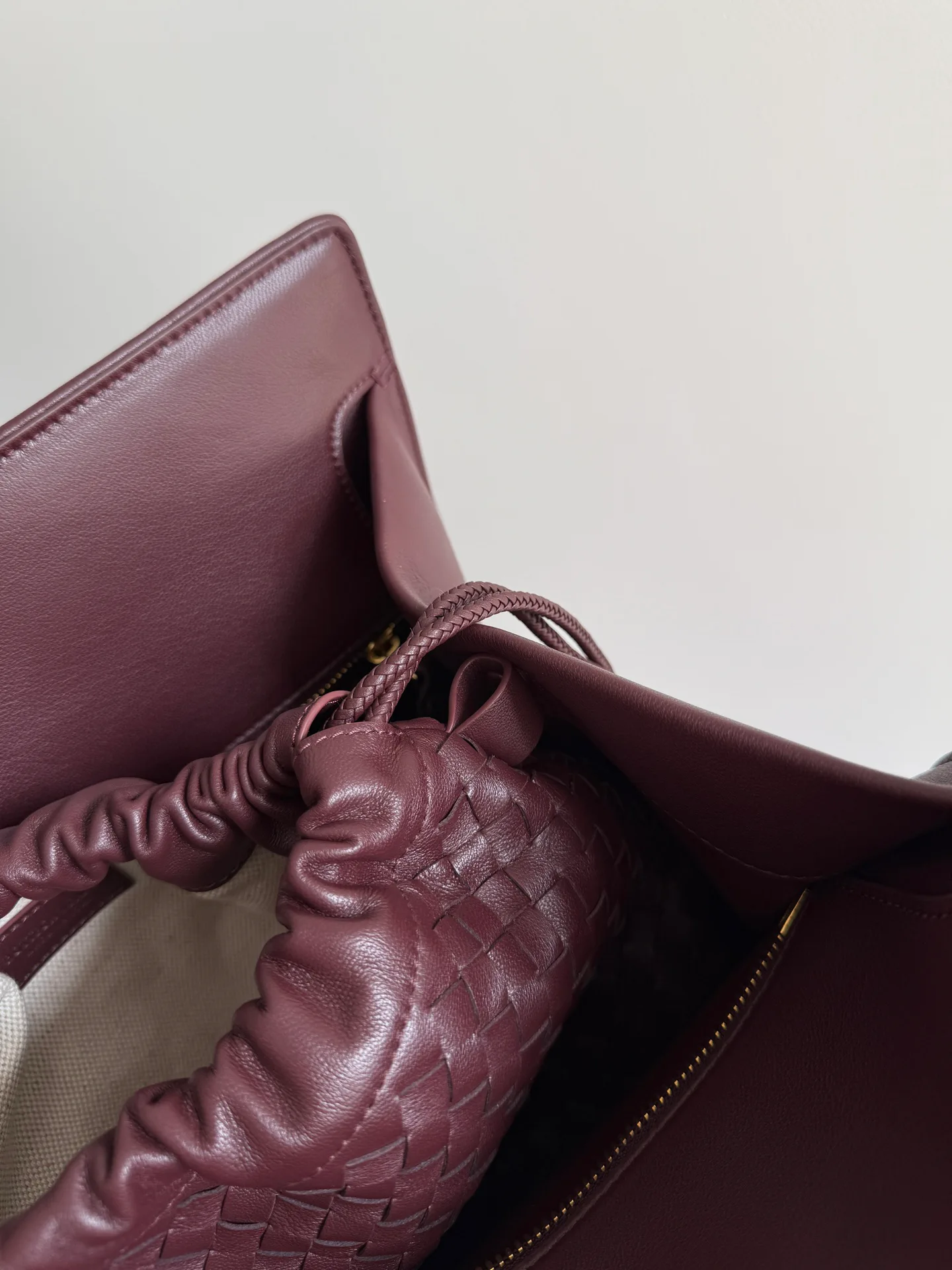 Классические Сумки Женские Bottega Veneta 12214525