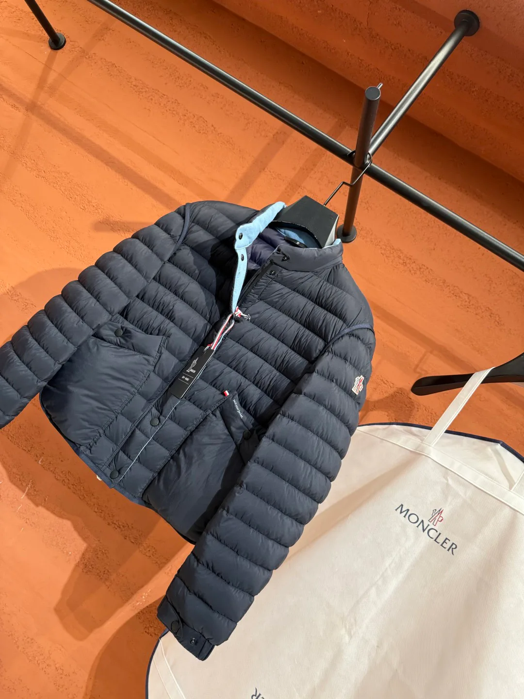 Куртки И Пуховики Женские Moncler 18048147