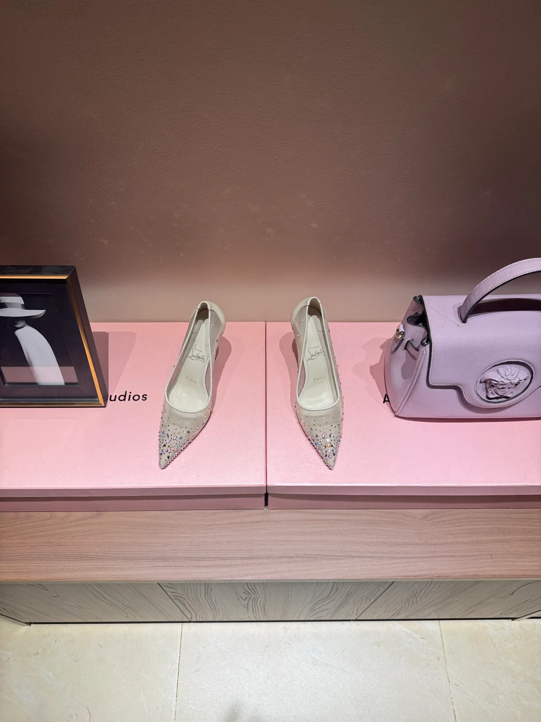 Туфли Женские Christian Louboutin 5737578