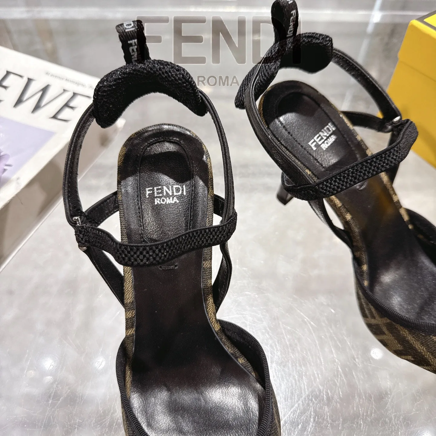 Туфли Женские Fendi 11171232