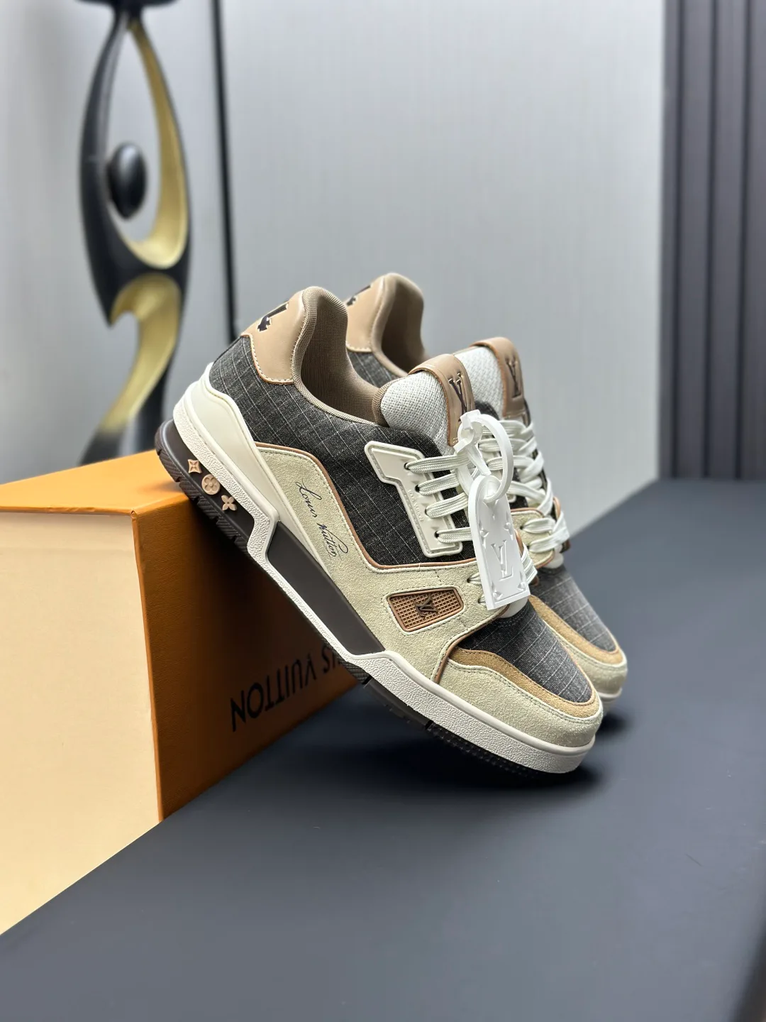 Кроссовки Женские Louis Vuitton 153023