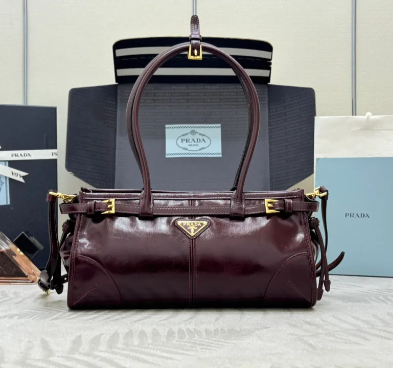 Классические Сумки Женские Prada 11462503